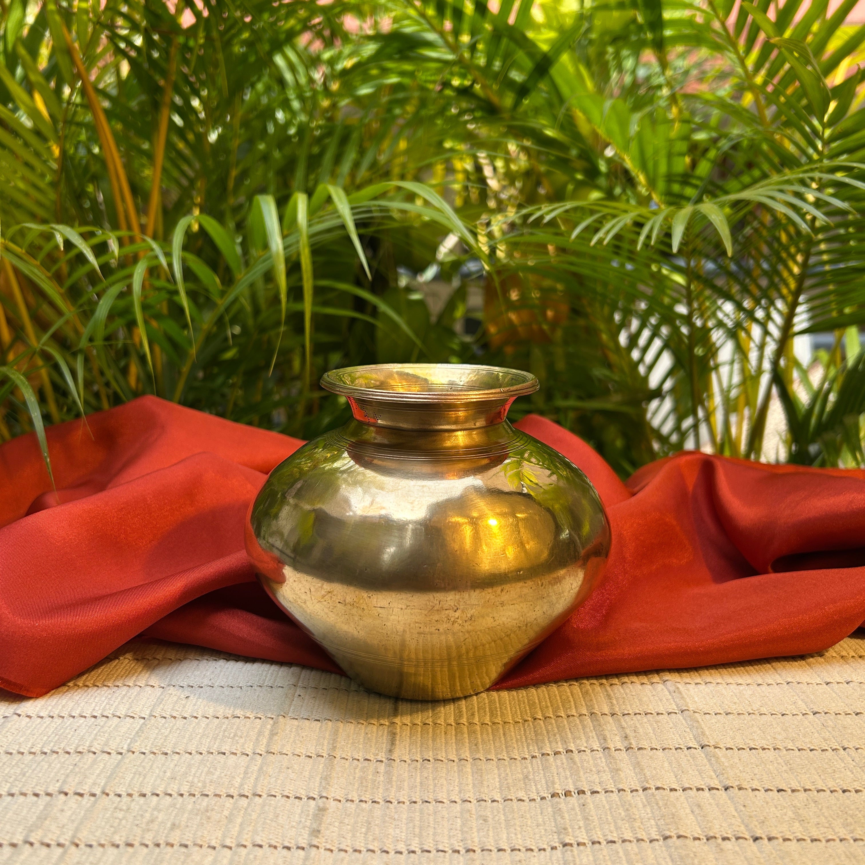 Vintage Water Mataka - Planter / Vase