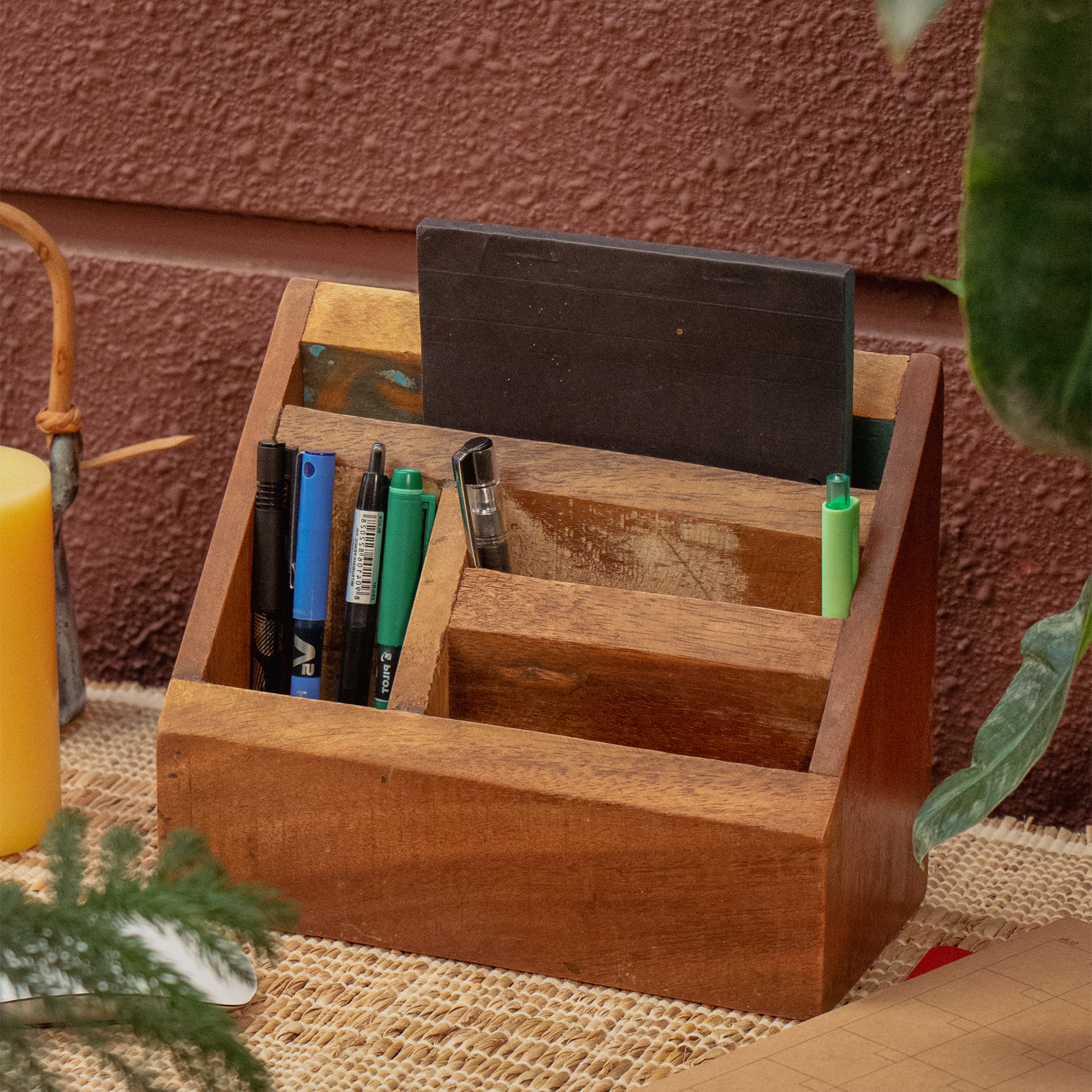Wooden Vintage Look Desk Organiser Pen Stand