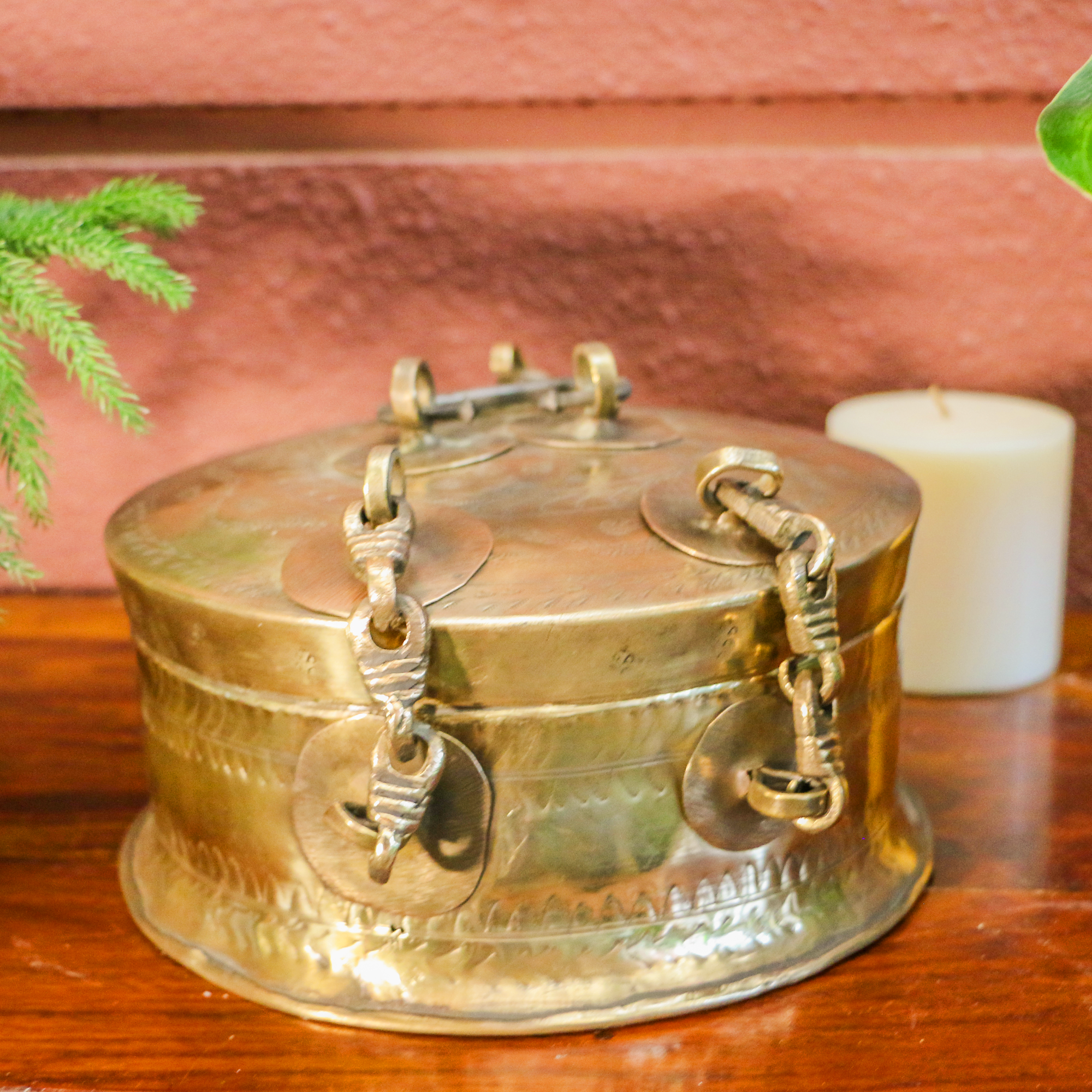 Vintage Carved Exquisite Jewellery Box ( Paan Daan)