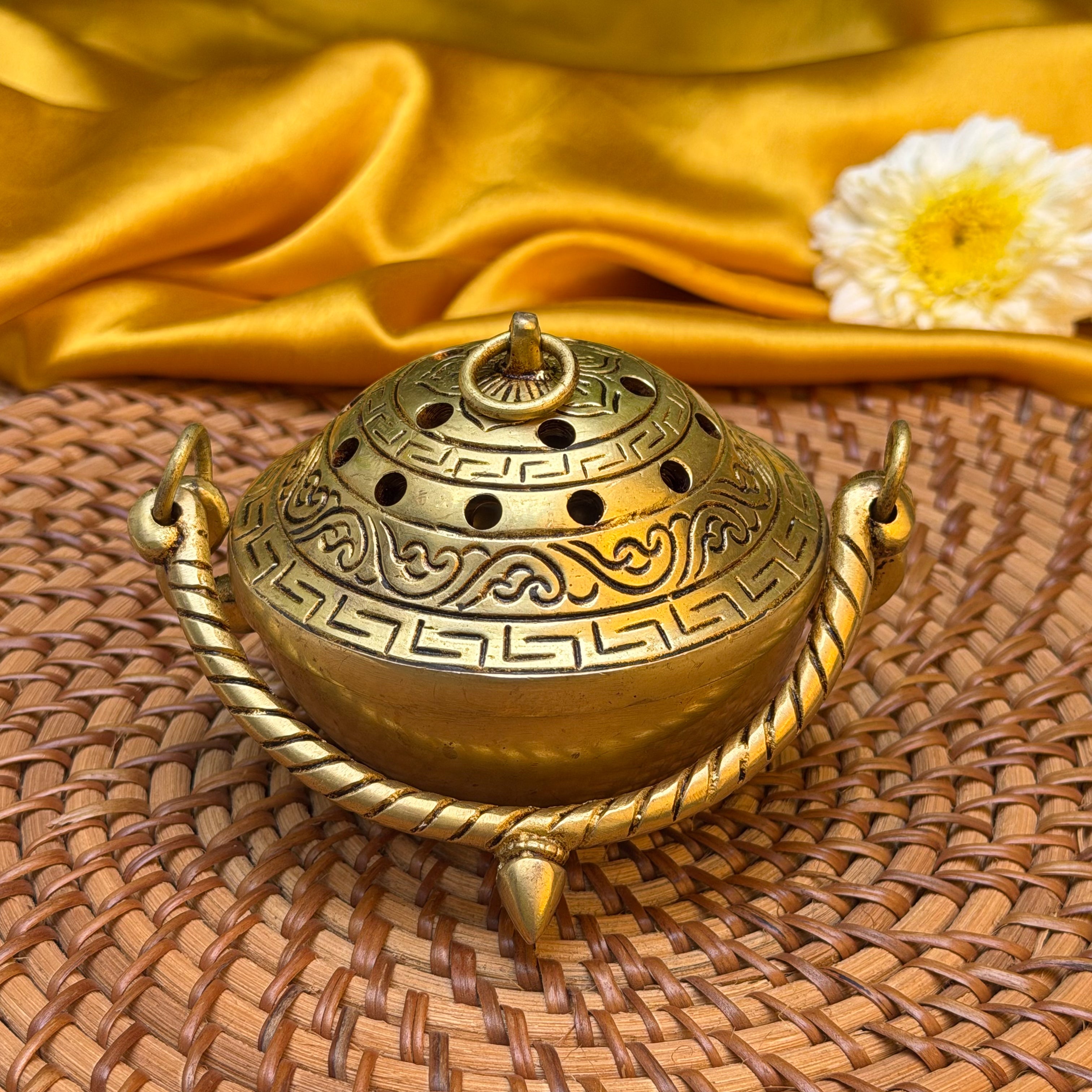 Ambi Brass Dhuni with Handle | Traditional Dhoop Dani with Perforated Lid | Decorative Brass Incense Burner for Pooja, Havan & Home Fragrance