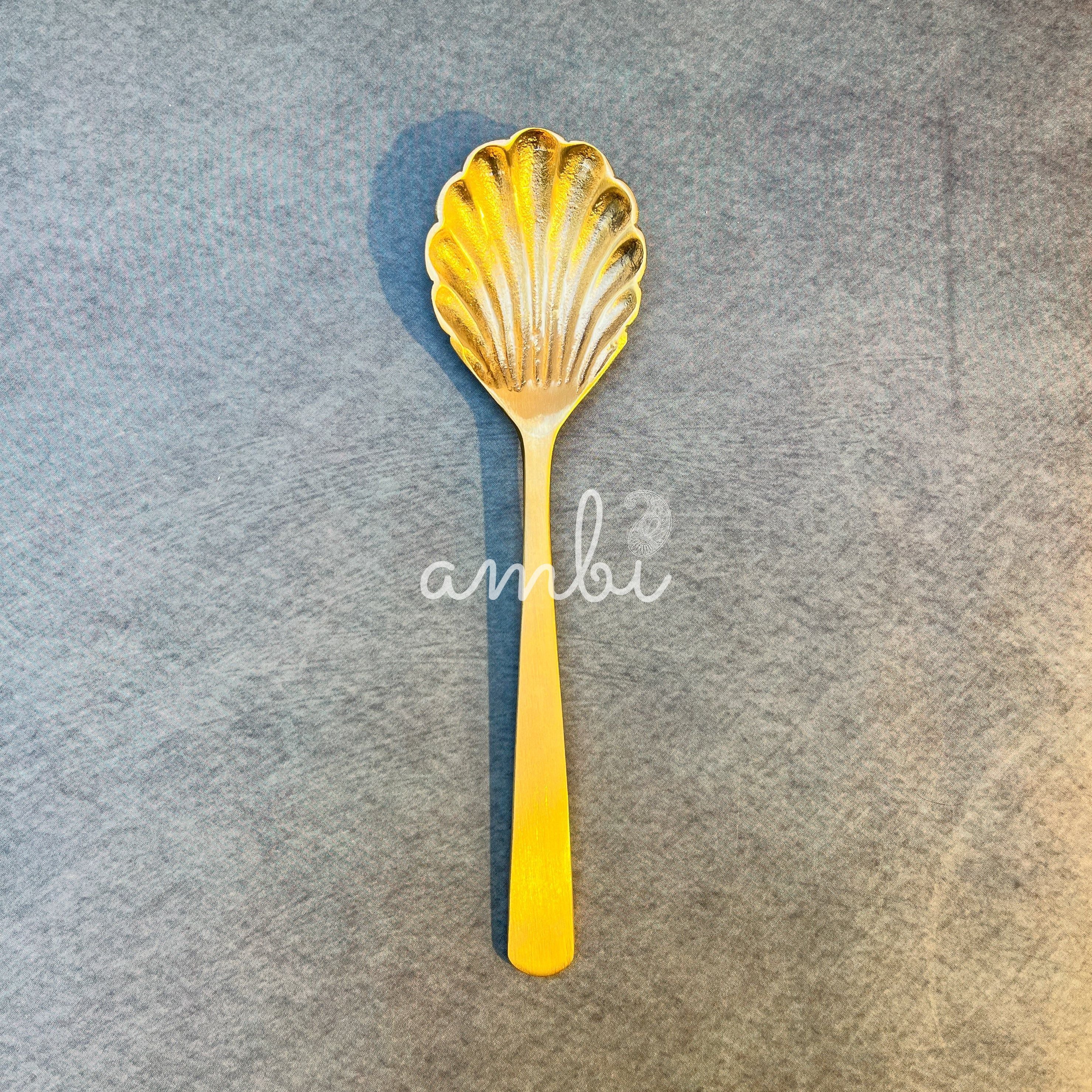AMBI Pure Brass Artisan Shell-Motif Spoon Set of 1