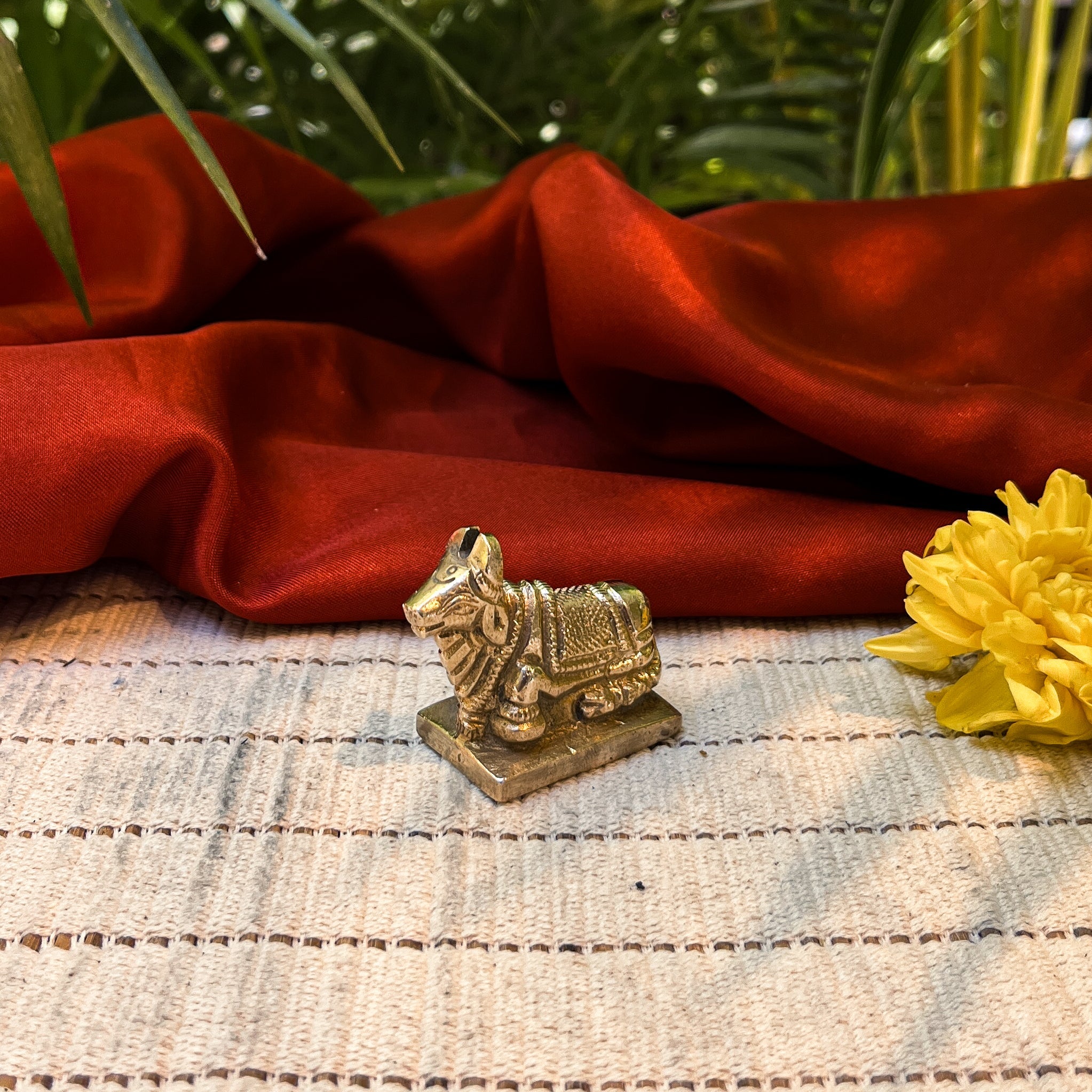 Ambi Pure Brass Nandi Statue with Lotus Engraving - 87 Grams