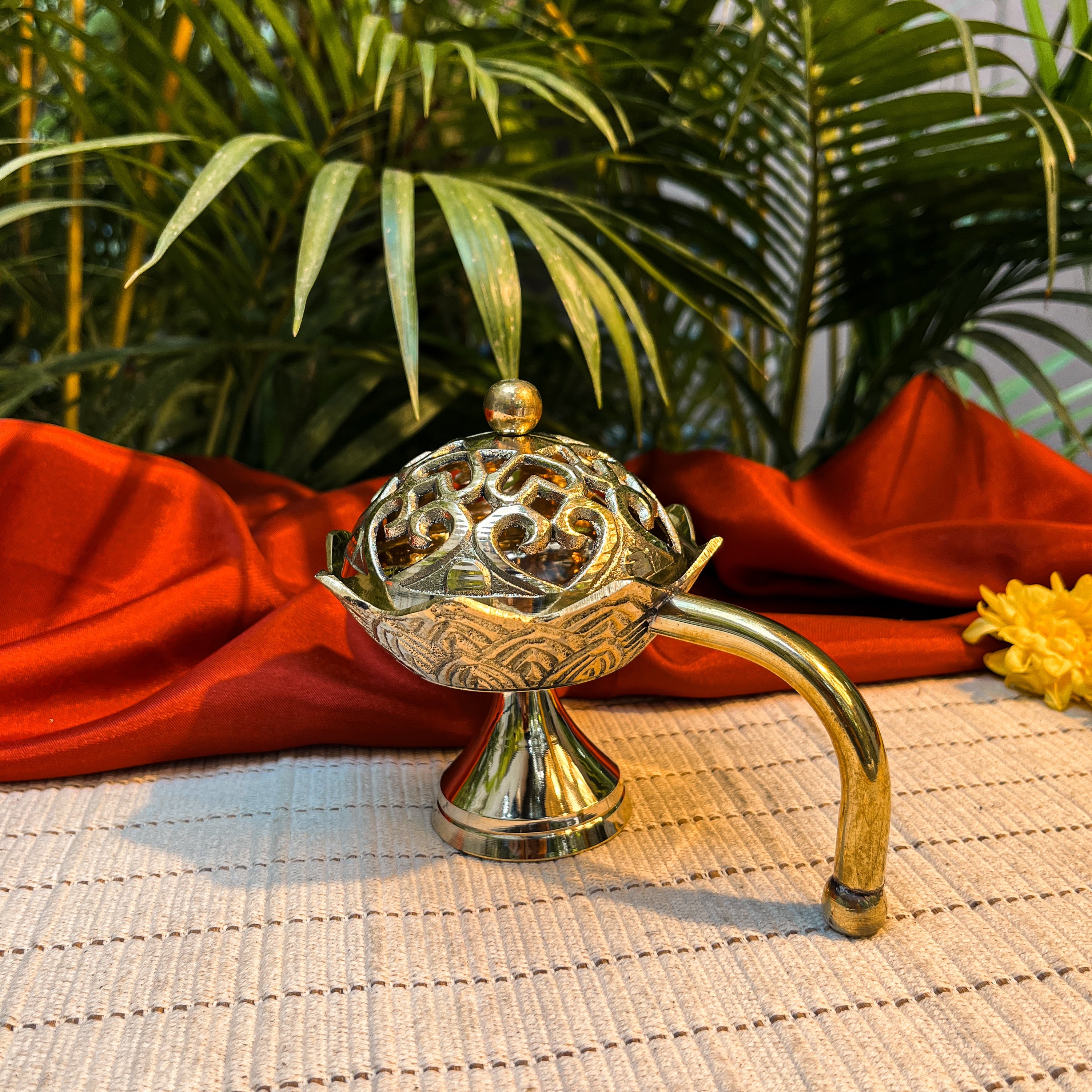 Ambi Regal Bloom Vintage Style Pure Brass Dhoop Dani / Dhuni with Handle