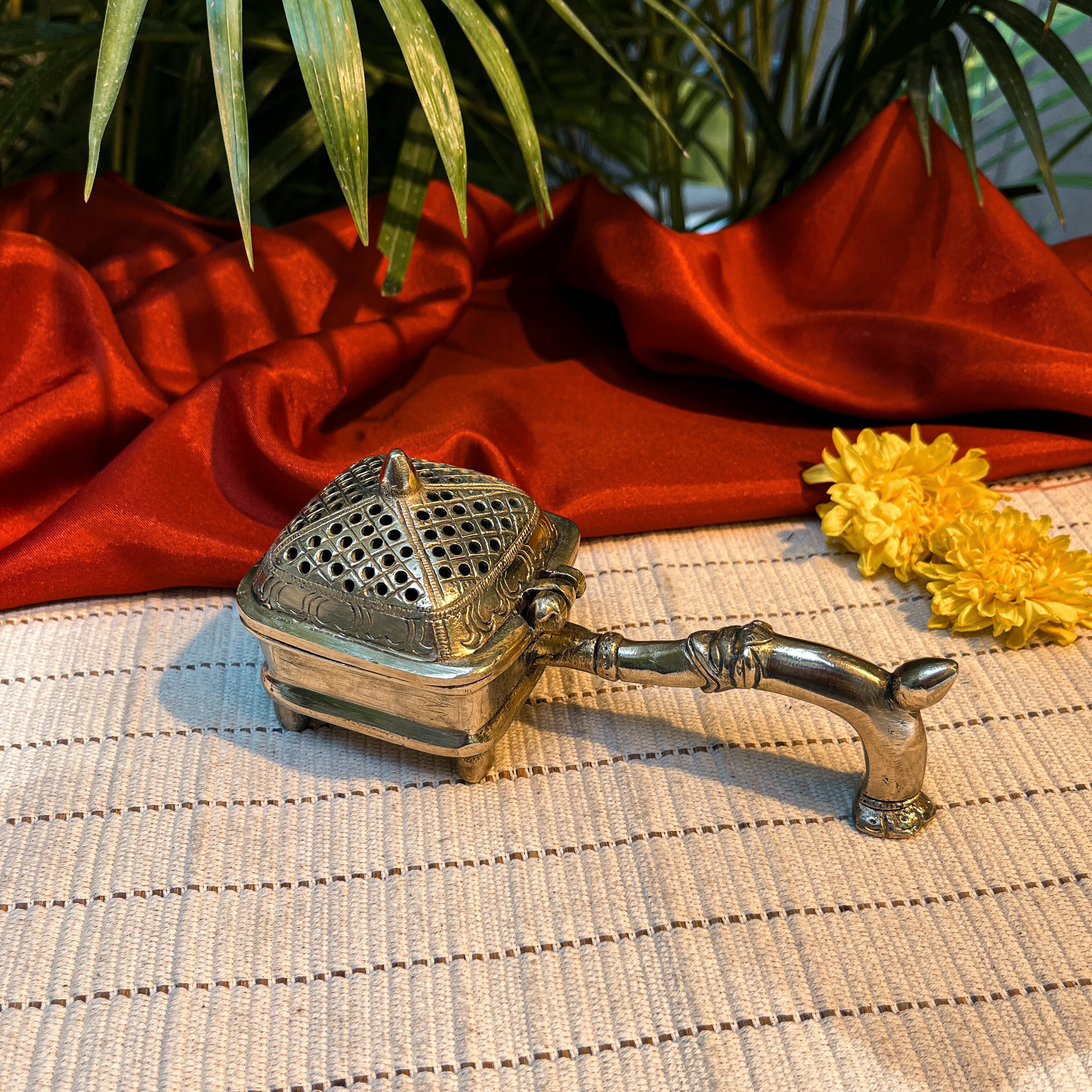Ambi Pure Brass Handheld Dhoop Dani with Perforated Lid for Pooja & Aarti