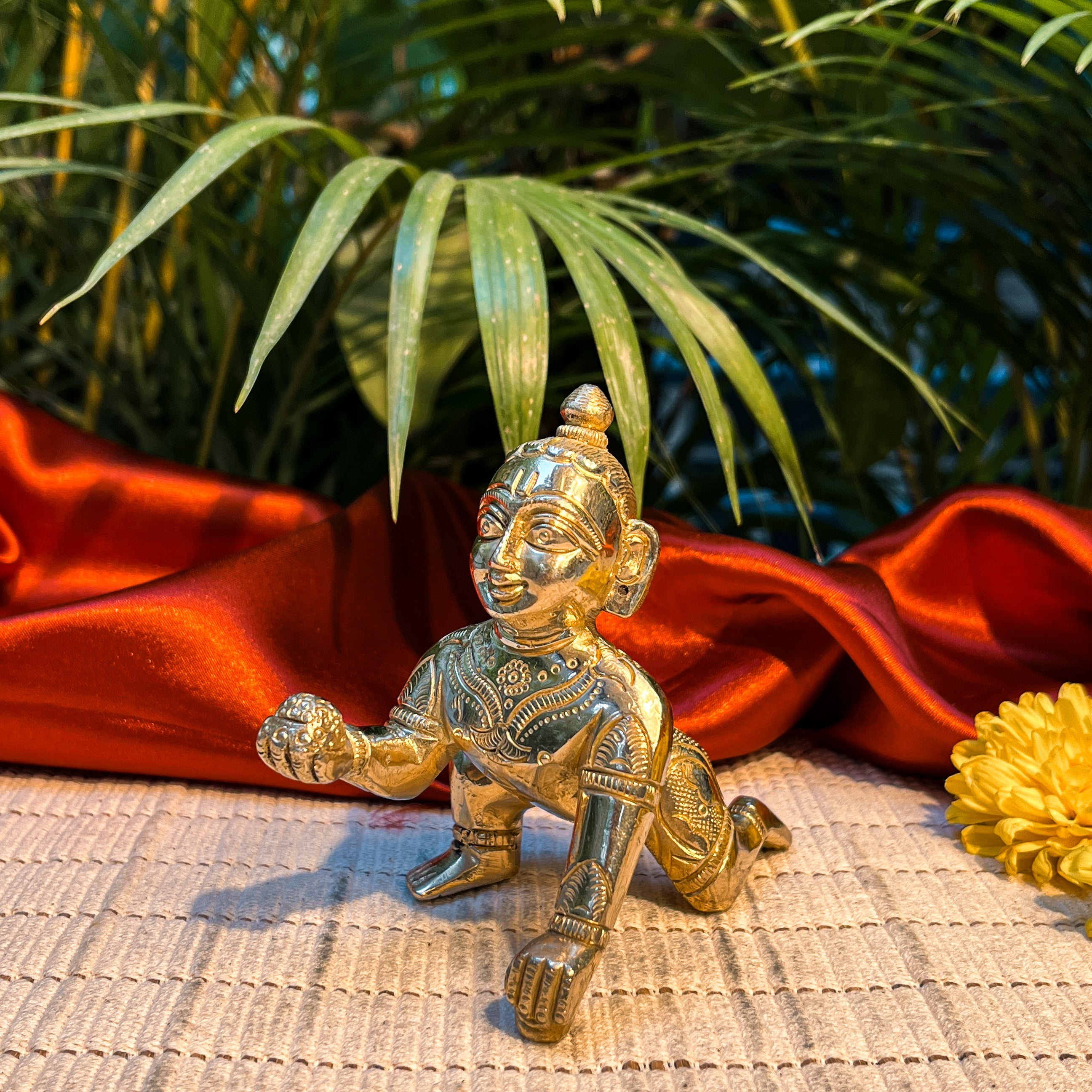 Bal Krishna Crawling Idol - Baby Krishna with Butter