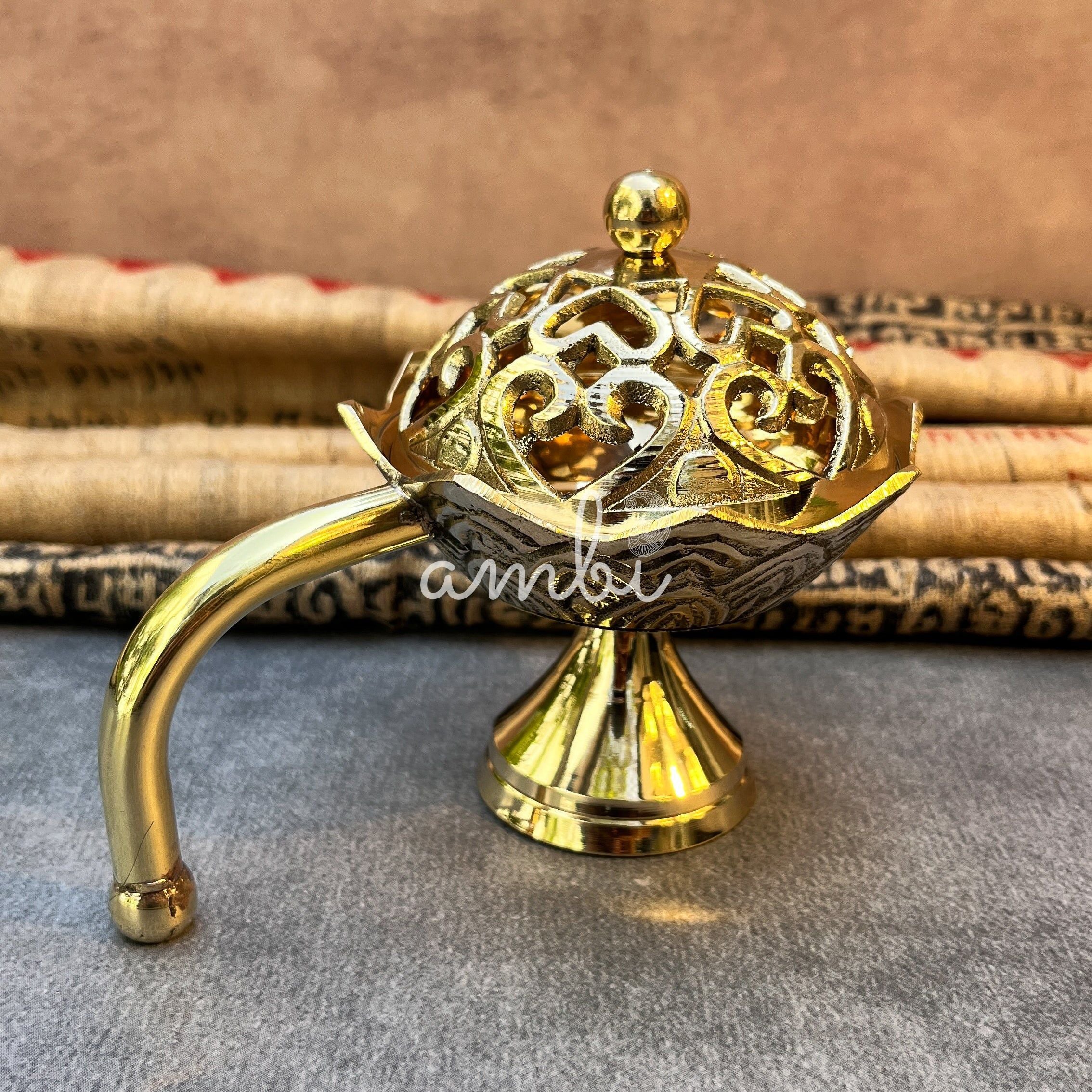 Ambi Regal Bloom Vintage Style Pure Brass Dhoop Dani / Dhuni with Handle