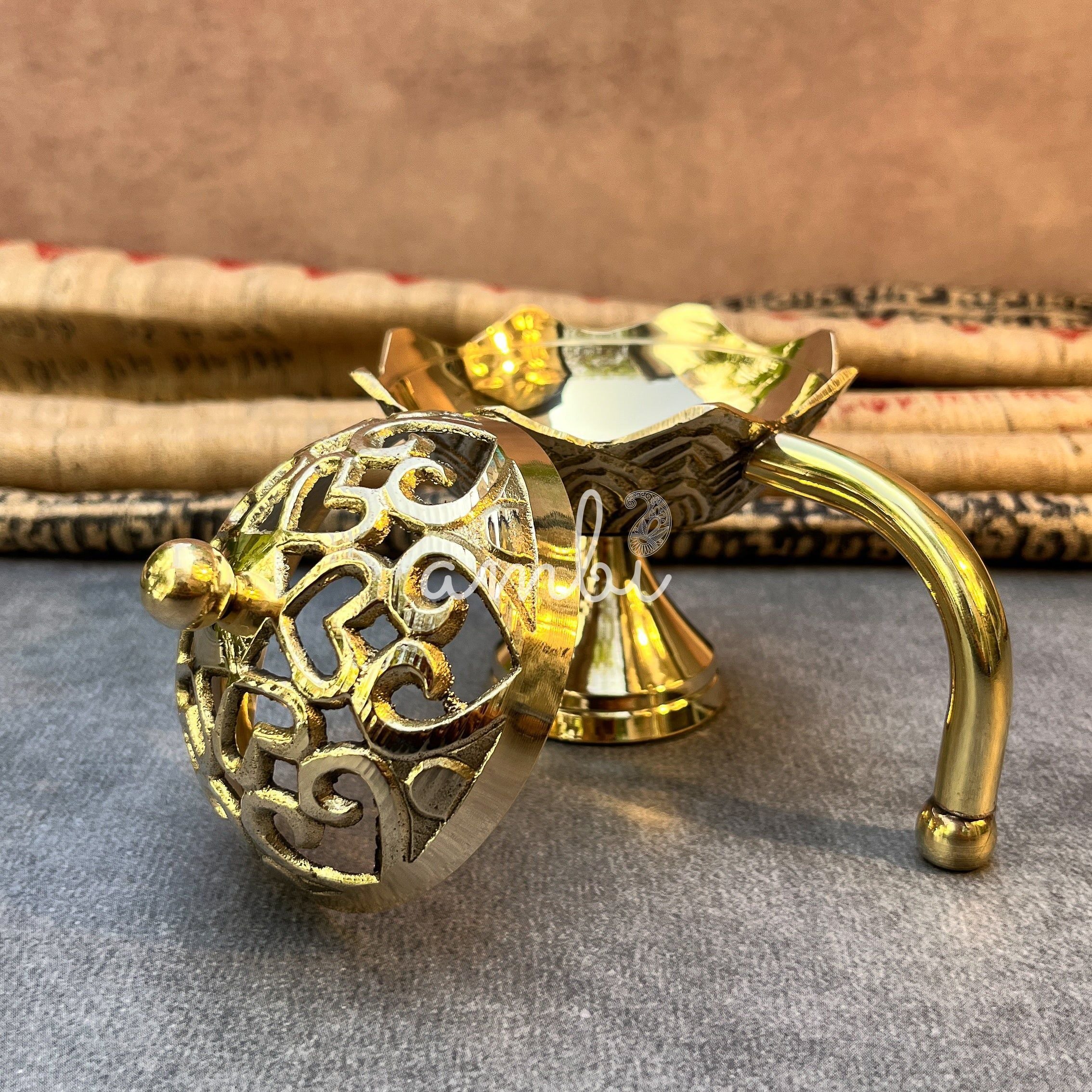 Ambi Regal Bloom Vintage Style Pure Brass Dhoop Dani / Dhuni with Handle