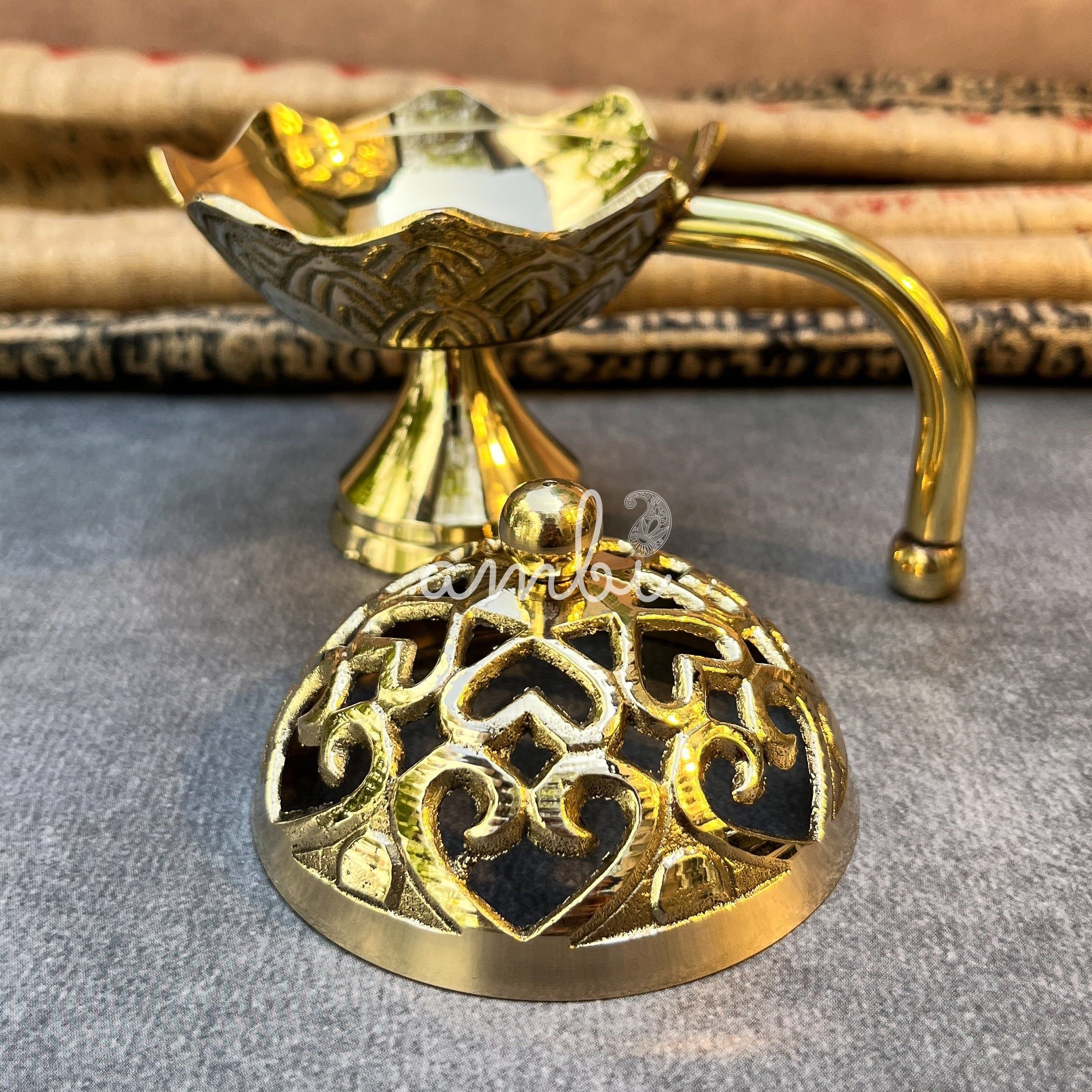 Ambi Regal Bloom Vintage Style Pure Brass Dhoop Dani / Dhuni with Handle