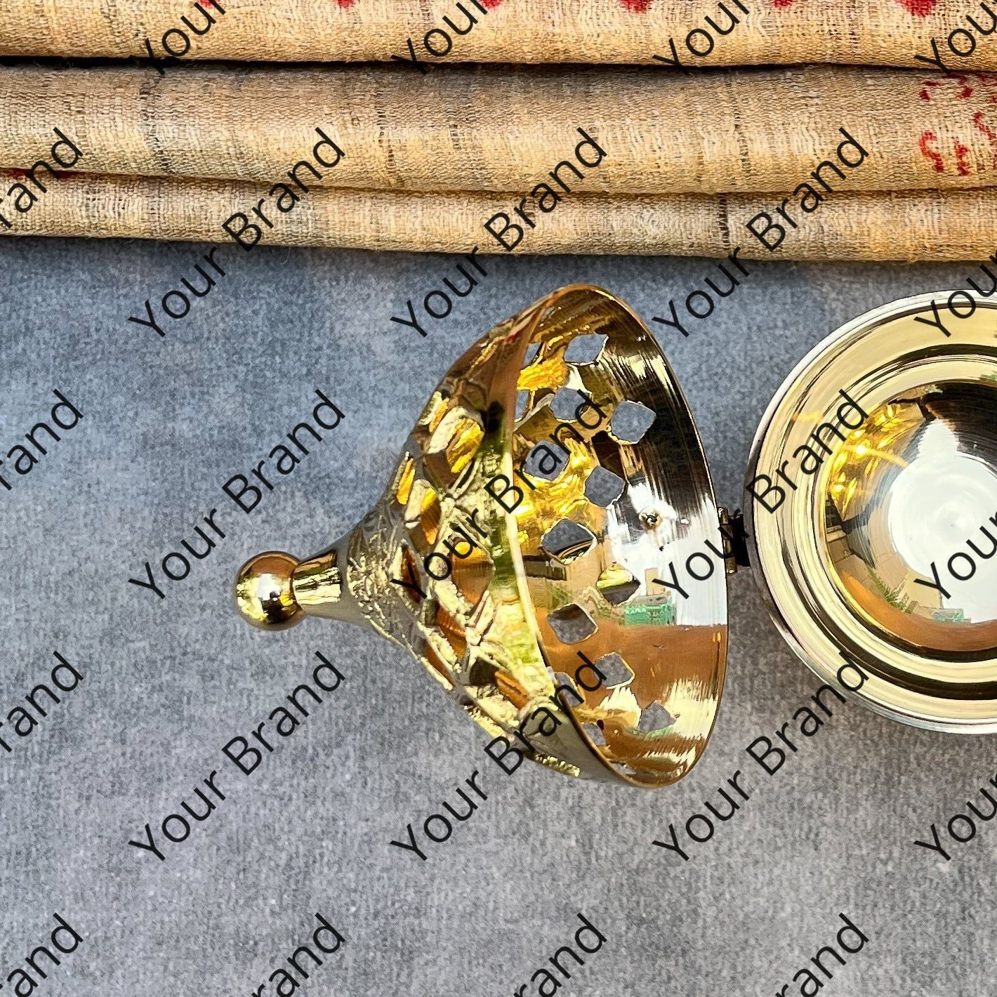 Ambi Handcrafted Pure Brass Dhoop Dani with Handle & Ornate Lid