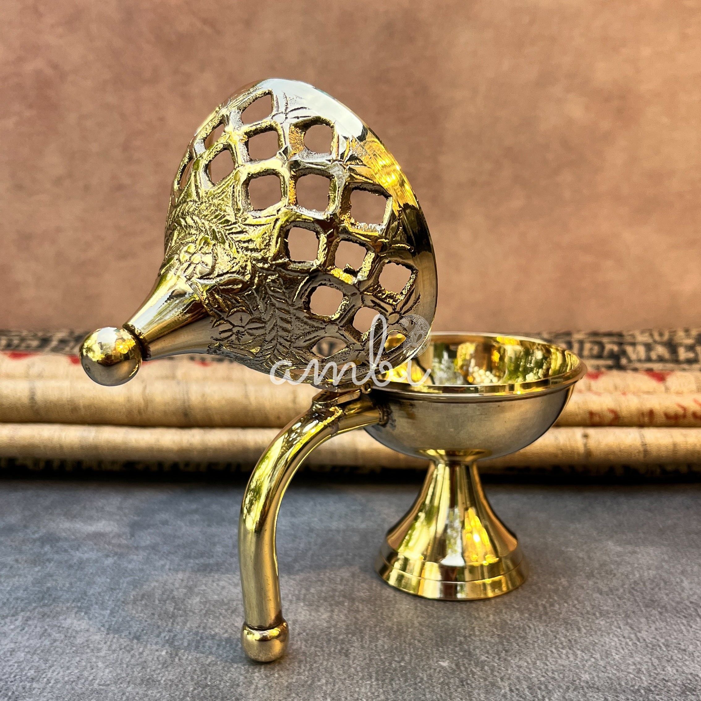 Ambi Handcrafted Pure Brass Dhoop Dani with Handle & Ornate Lid