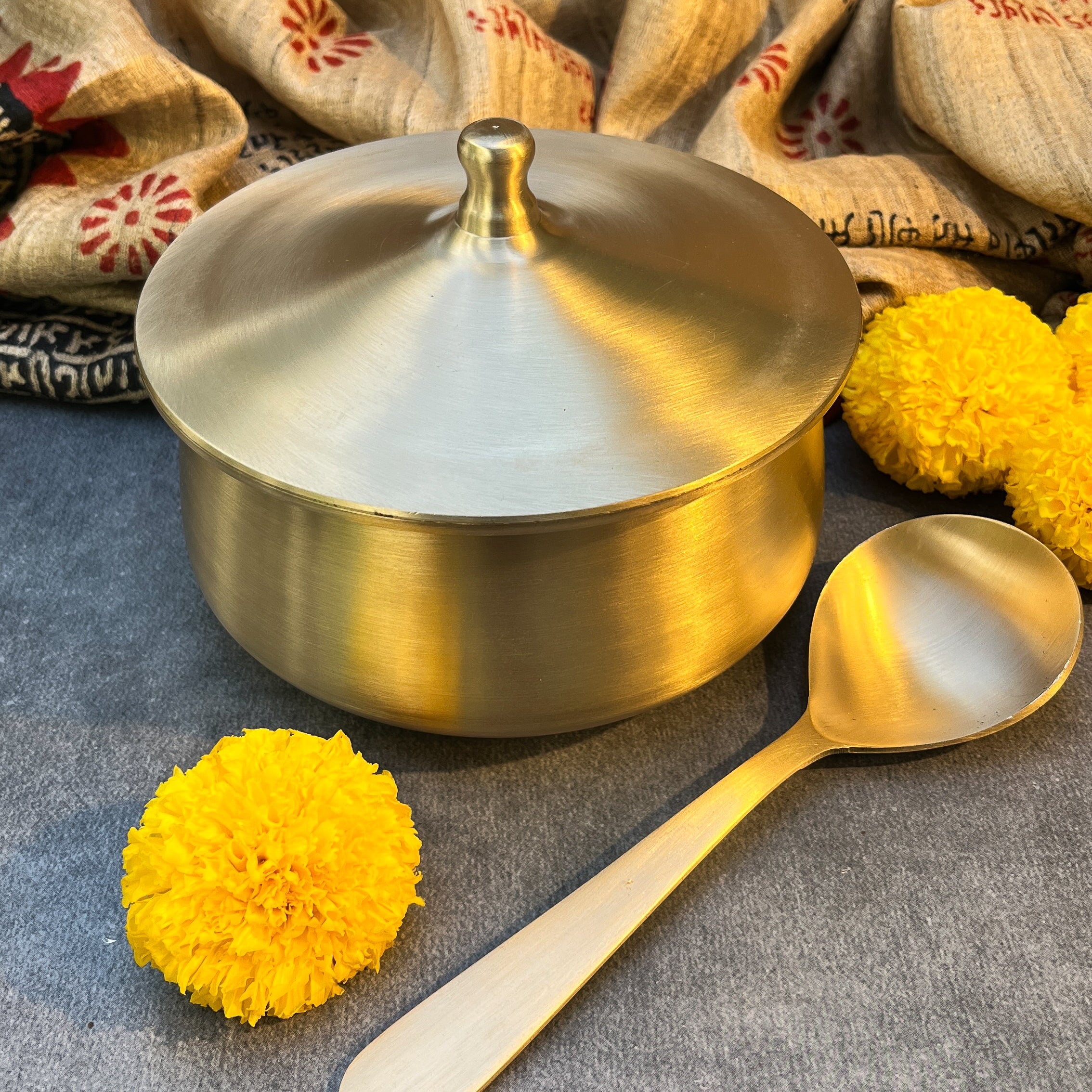 Ambi Pure Lead Free Kansa Dome Cook & Serve Handi with Spoon — An Ayurvedic Dining Ritual, Medium