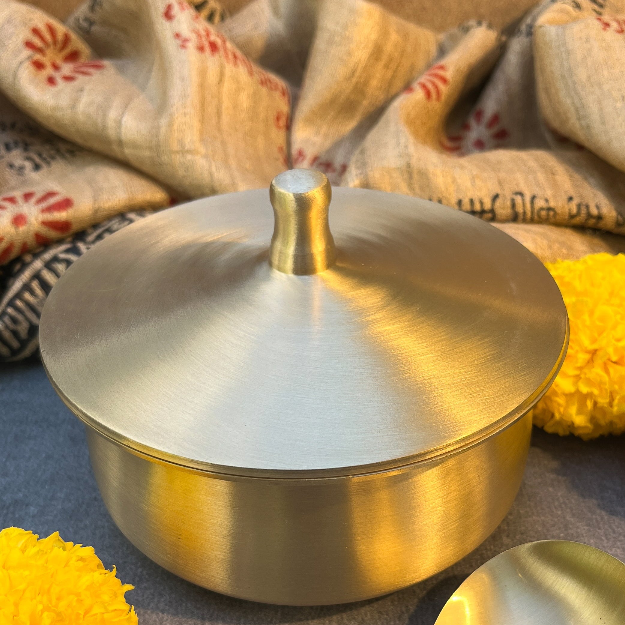 Ambi Pure Lead Free Kansa Dome Cook & Serve Handi with Spoon — An Ayurvedic Dining Ritual, Small