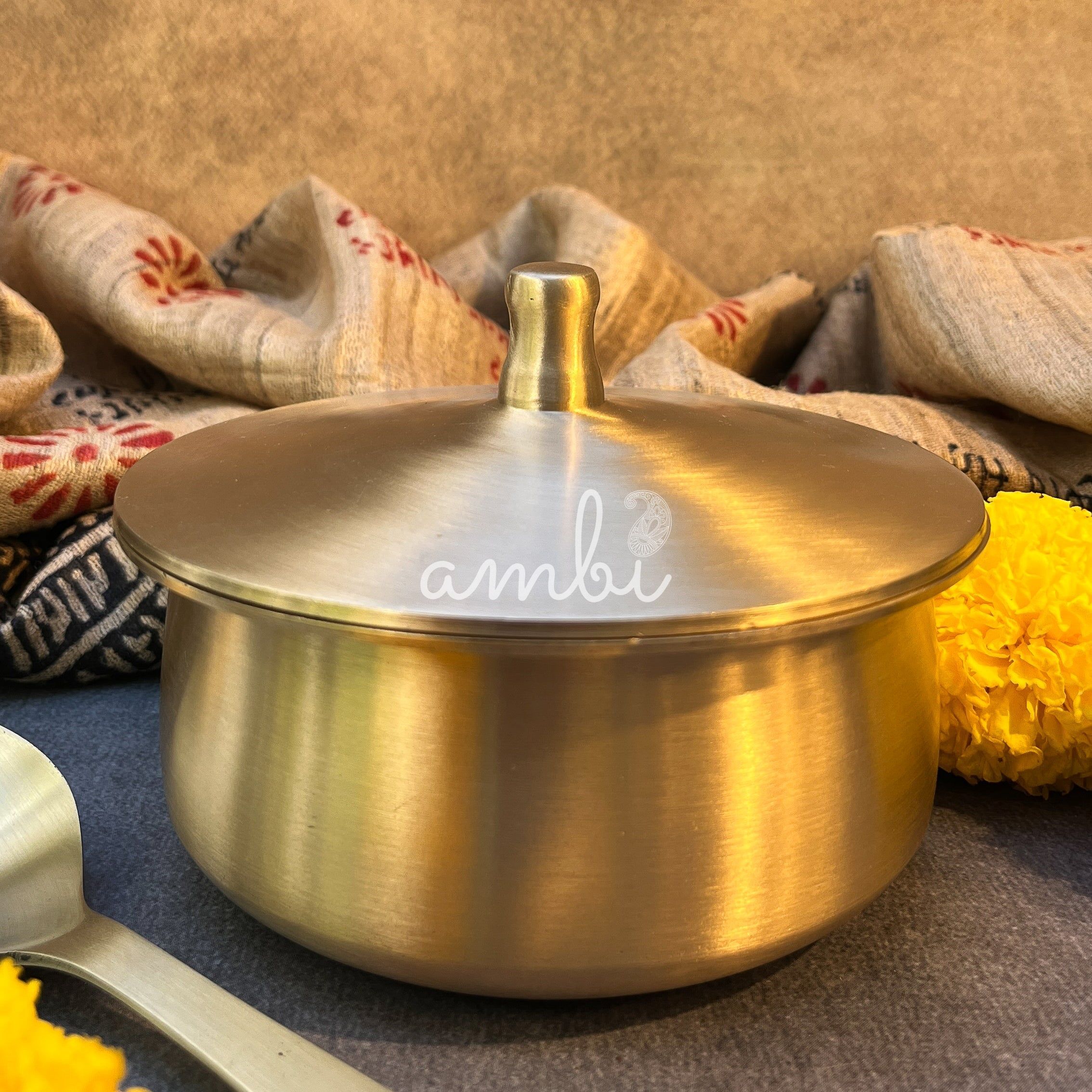 Ambi 100% Pure Lead-Free Kansa Serving Handi with Dome Lid & Serving Spoon – Small Size