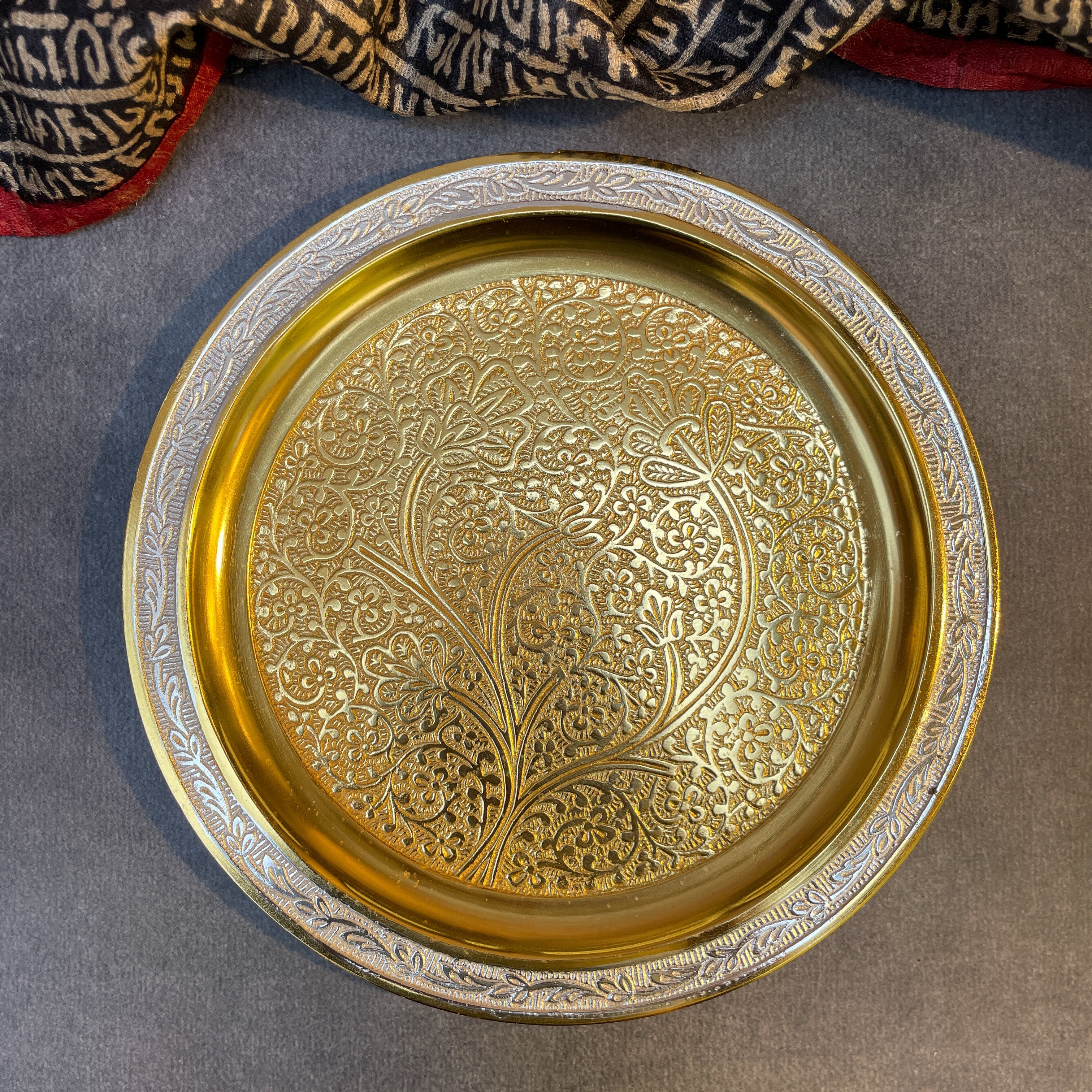 AMBI Pure Brass Puja Thali Set – Traditional Engraved Design