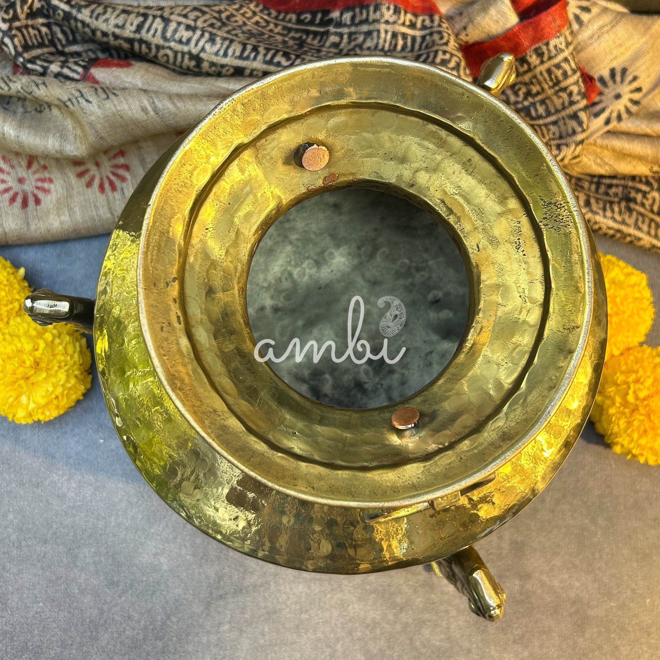 Ambi Vintage Brass Water Pot (Mataka) with Narrow Neck and on Legs