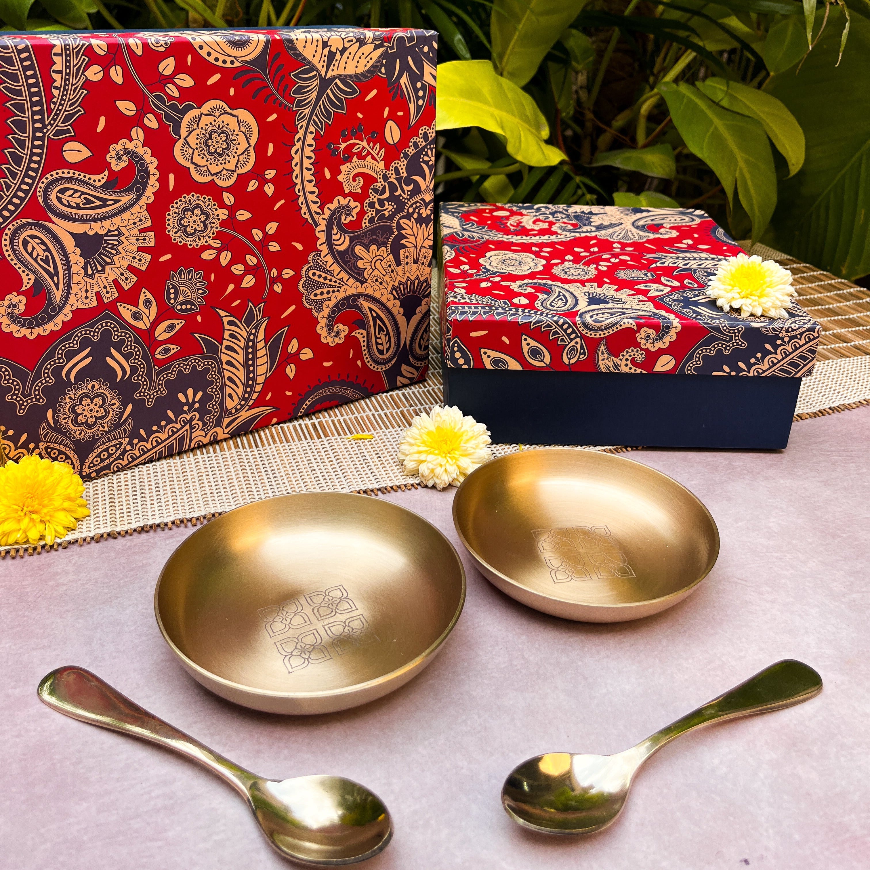 Gift Box - AMBI 100% Pure Lead Free Kansa Pattern Etched Small Plate & Spoon Set of 2/4/8