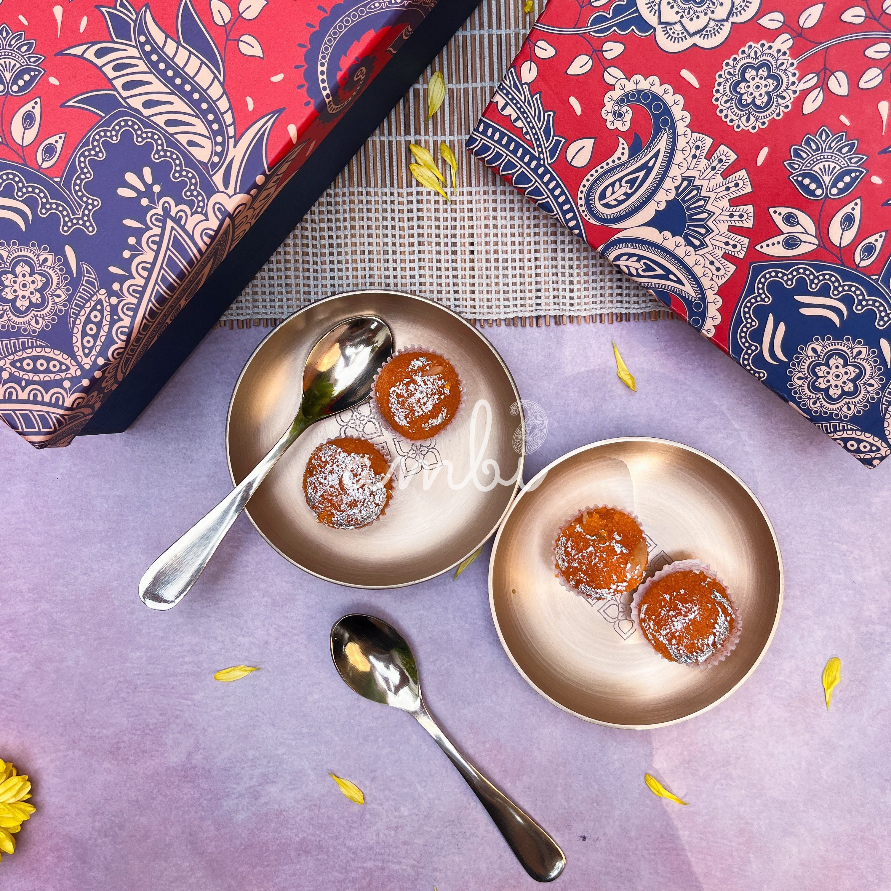 Gift Box – Ambi 100% Pure Lead-Free Kansa Plate with Etching (5-Inch Diameter) & Matching Kansa Spoon