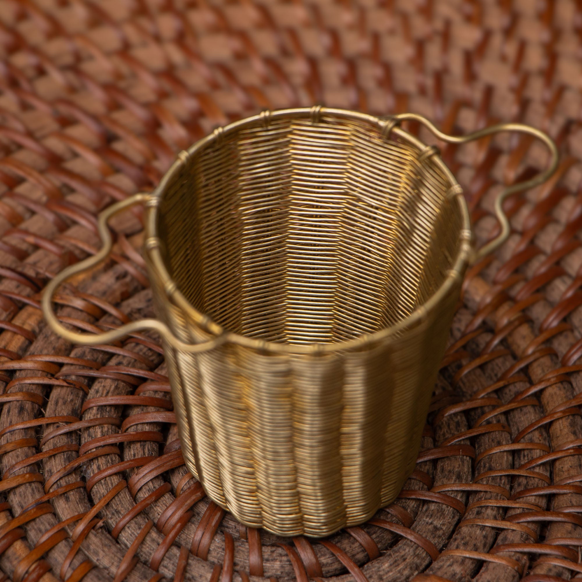 Ambi Pure Brass Cylindrical Wire Mesh Tea Strainer Antique Look - Small