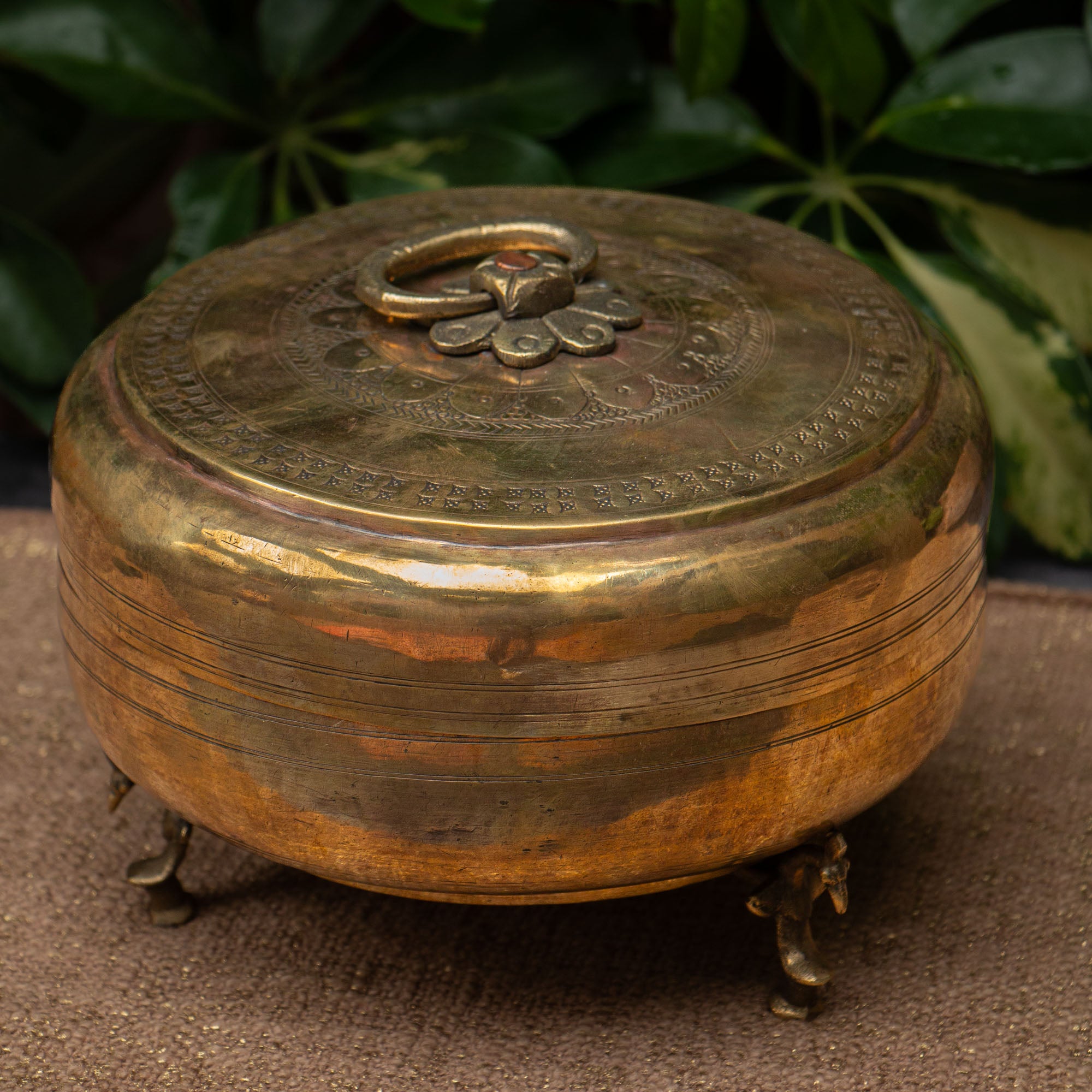 Ambi Pure Brass Rare True Vintage Roti Box on Legs - Large 10 inches Diameter