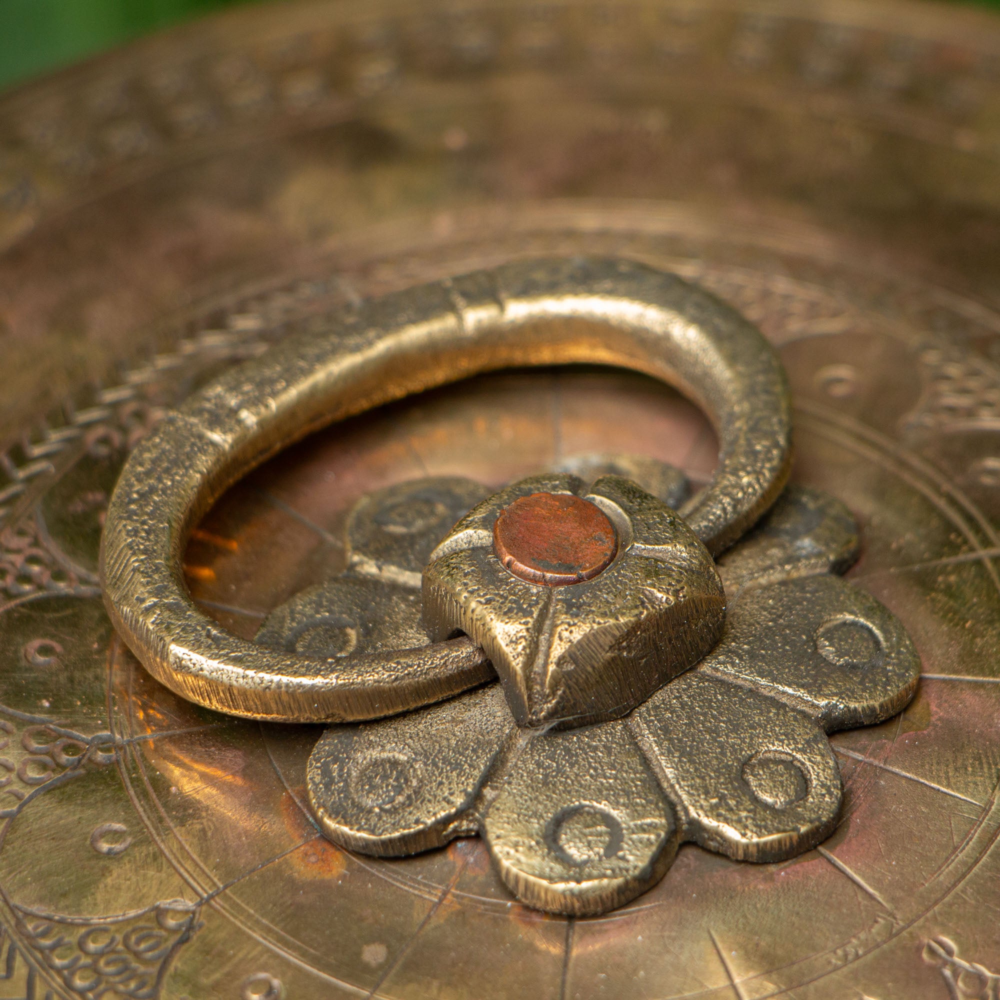 Ambi Pure Brass Rare True Vintage Roti Box on Legs - Large 10 inches Diameter