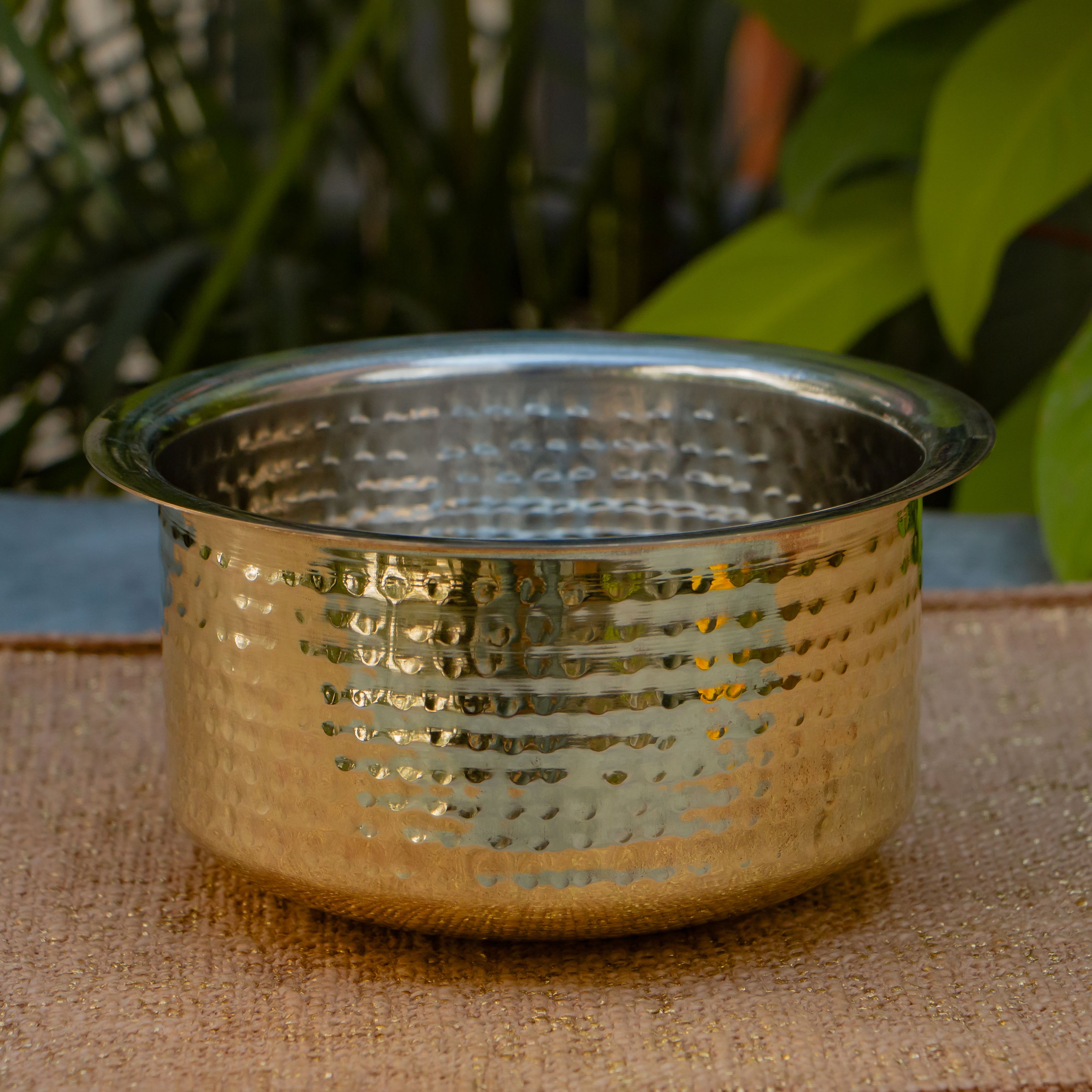 Ambi Beautiful Pure Brass Traditional Hammered Patila / Tope / Bhigona (with Kalai Tin Coating) - 2 Litres - 7 Inch Diameter