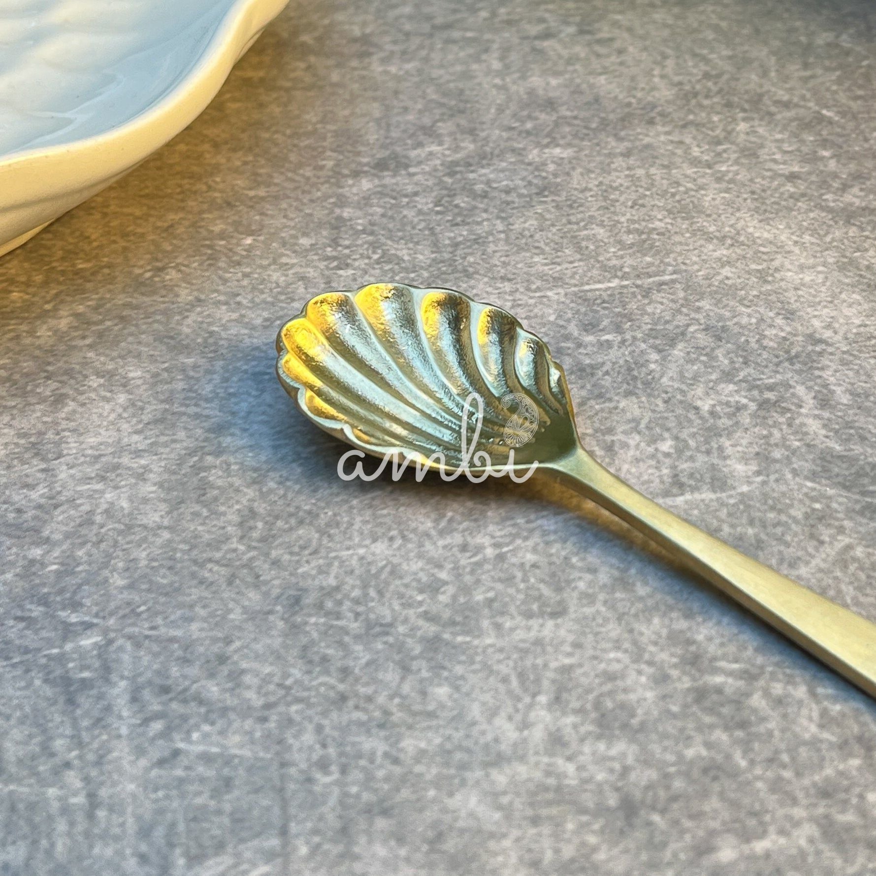 AMBI Pure Brass Artisan Shell-Motif Spoon Set of 1