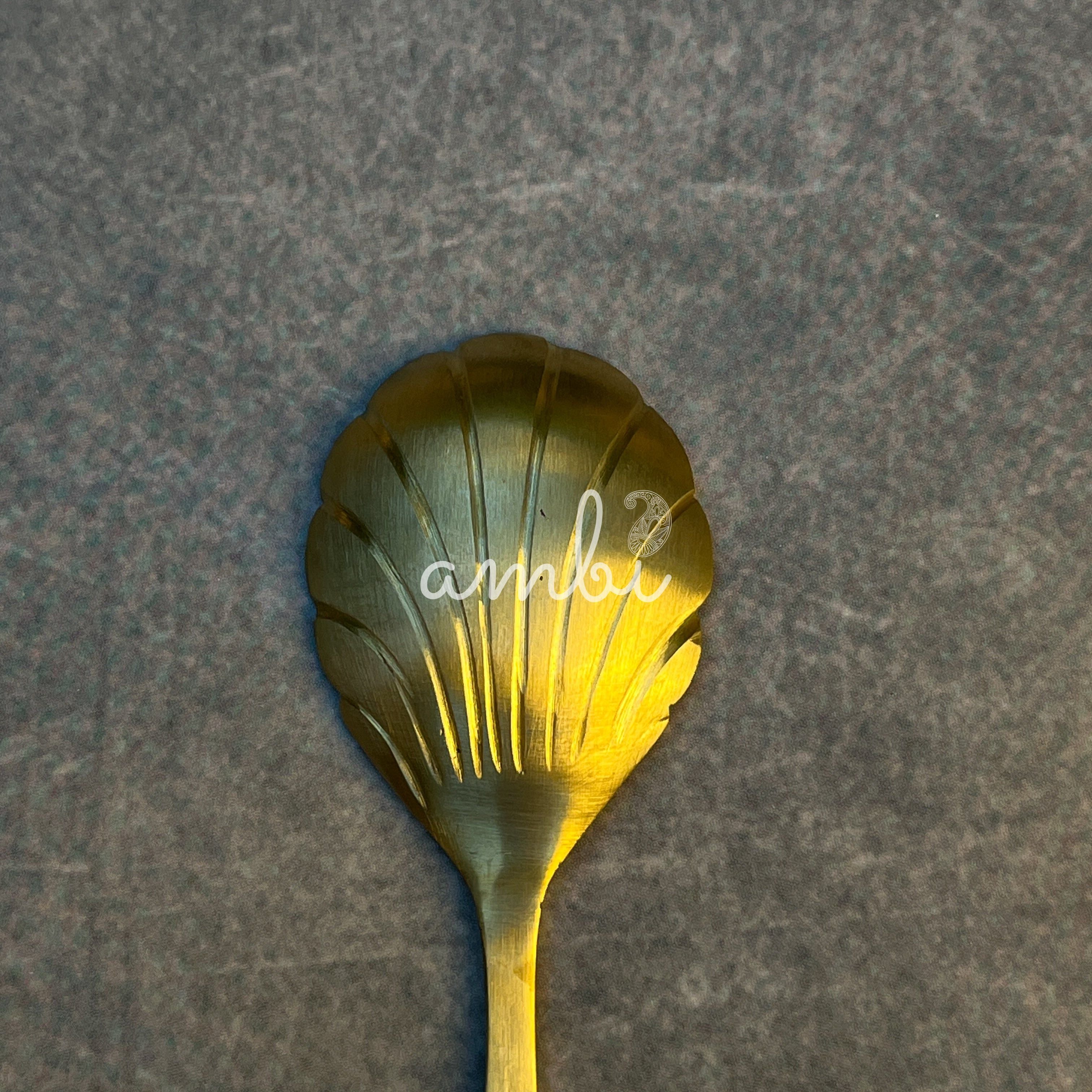 AMBI Pure Brass Artisan Shell-Motif Spoon Set of 1