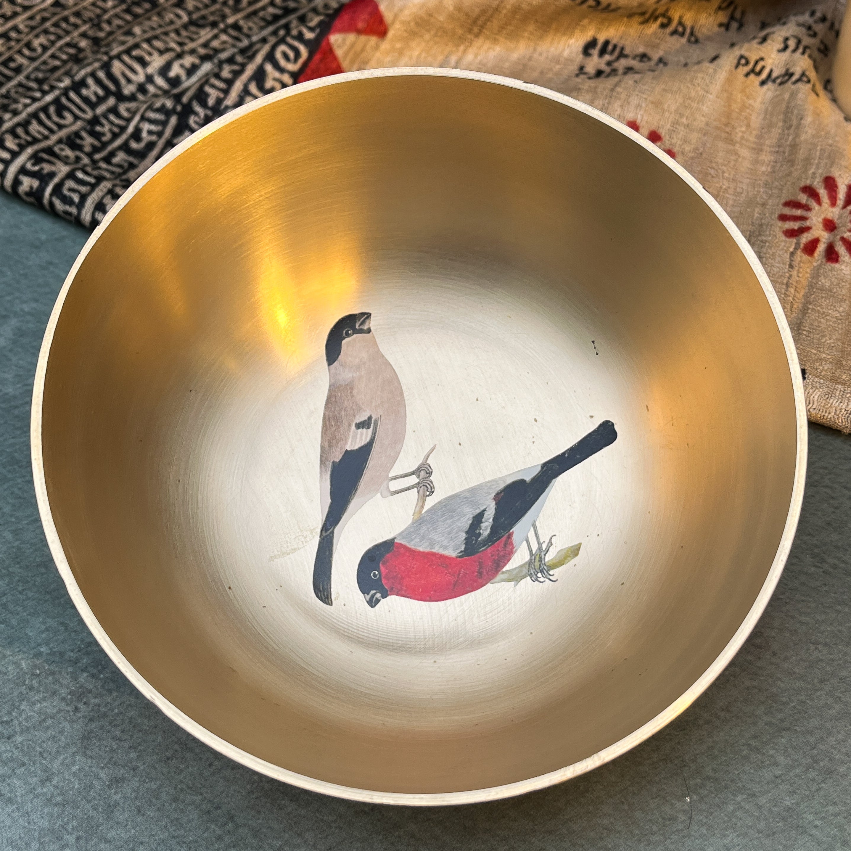 AMBI Pure 100% Lead Free Kansa Sparrow Hand Painted Finish Kansa Elegant Large Serving Bowl - 6.5 Inches - 930 ML