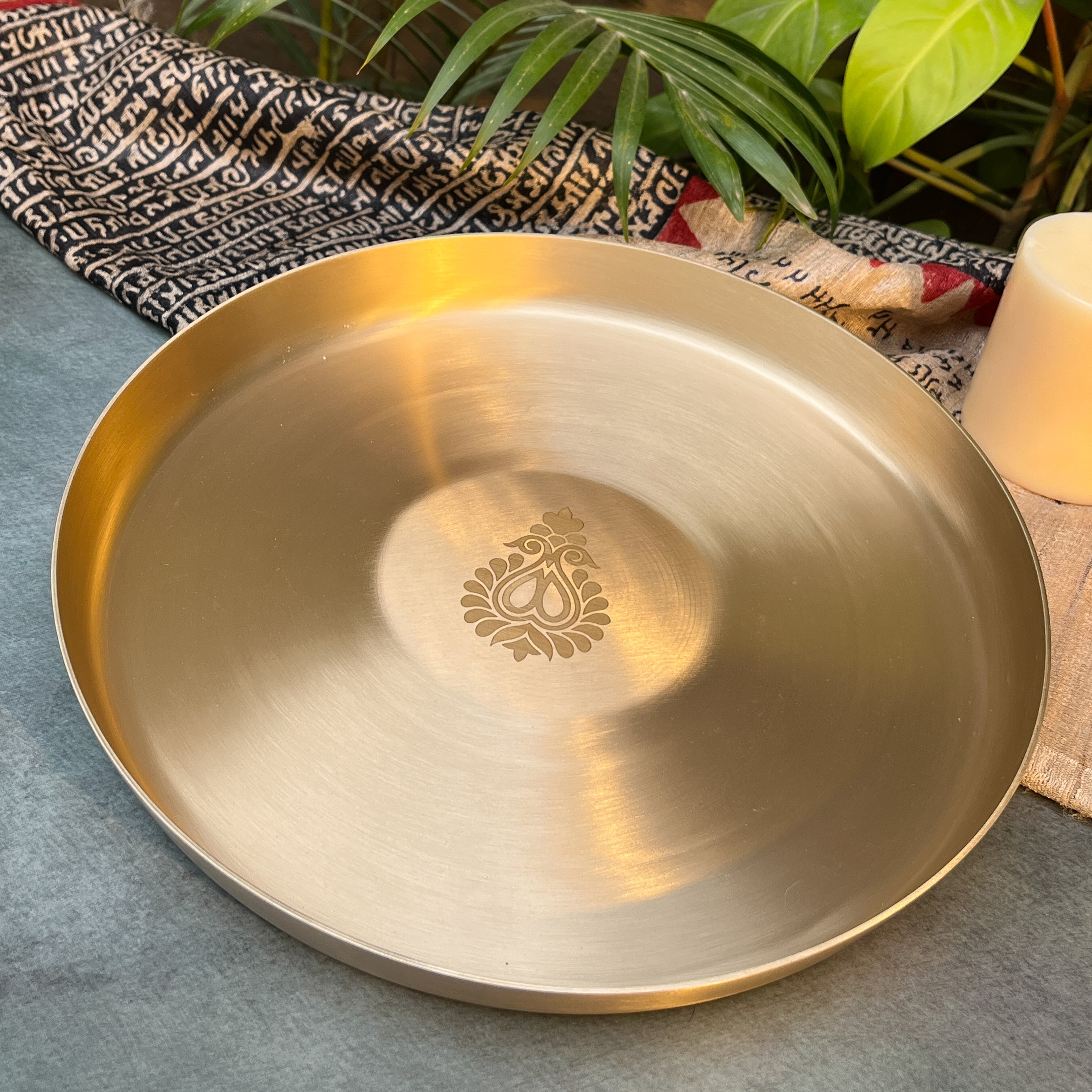 AMBI 100% Pure Kansa Dining Plate / Thali / Pooja Plate with Laser Cut Paisley Design- 12 Inch