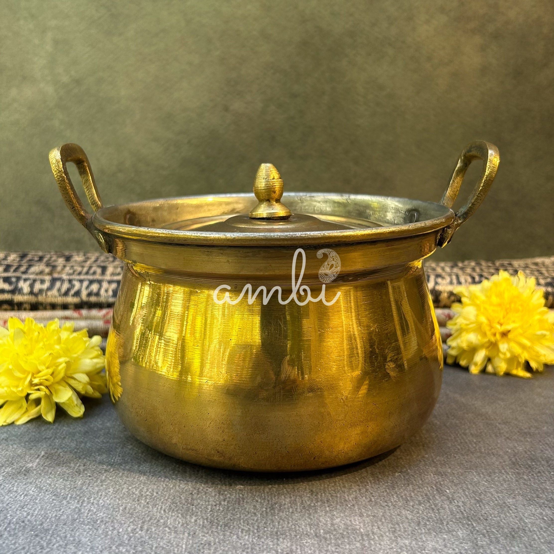 Ambi Traditional Pure Brass Handi Cook and Serve Bowl / Handi with Lid & Side Handles