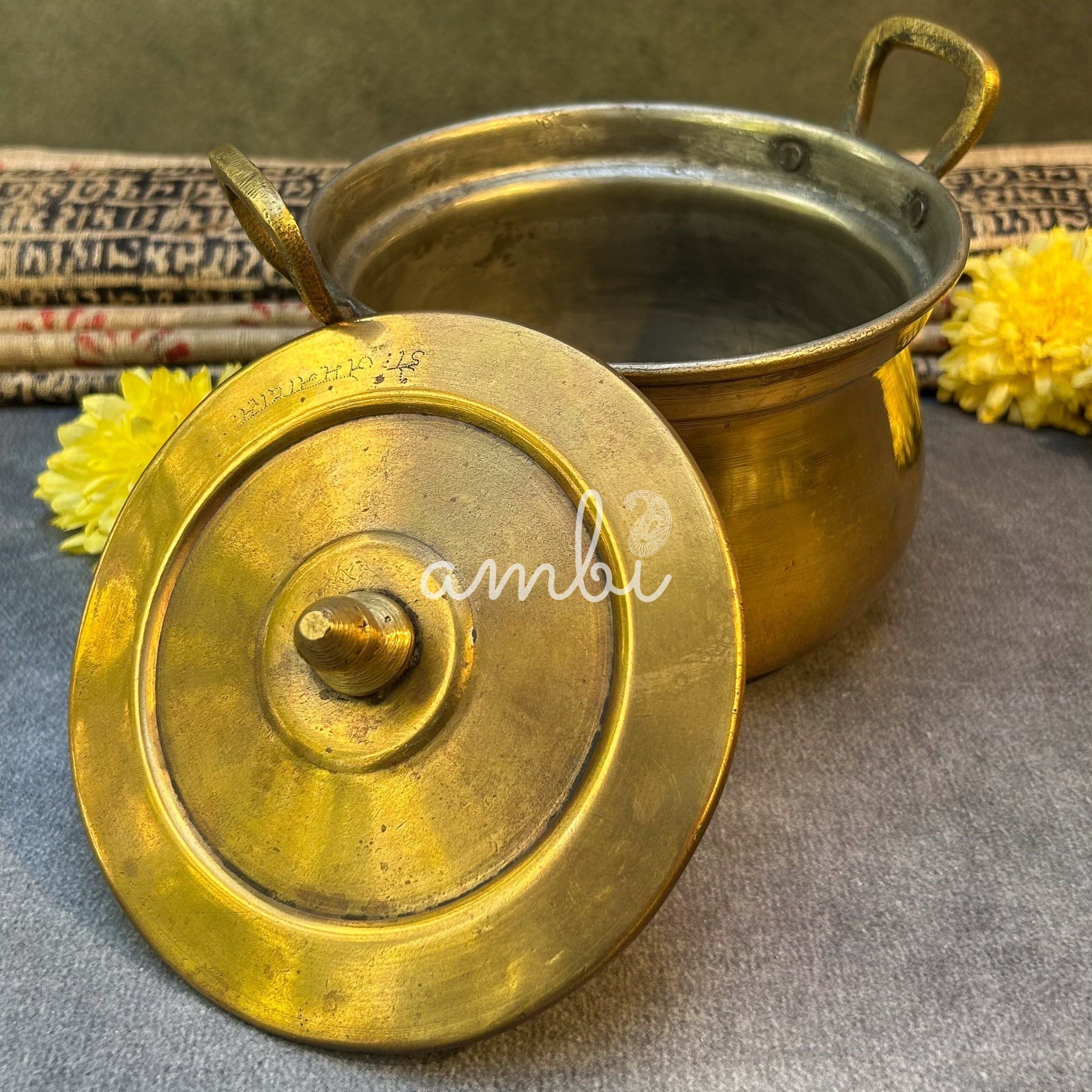 Ambi Traditional Pure Brass Handi Cook and Serve Bowl / Handi with Lid & Side Handles