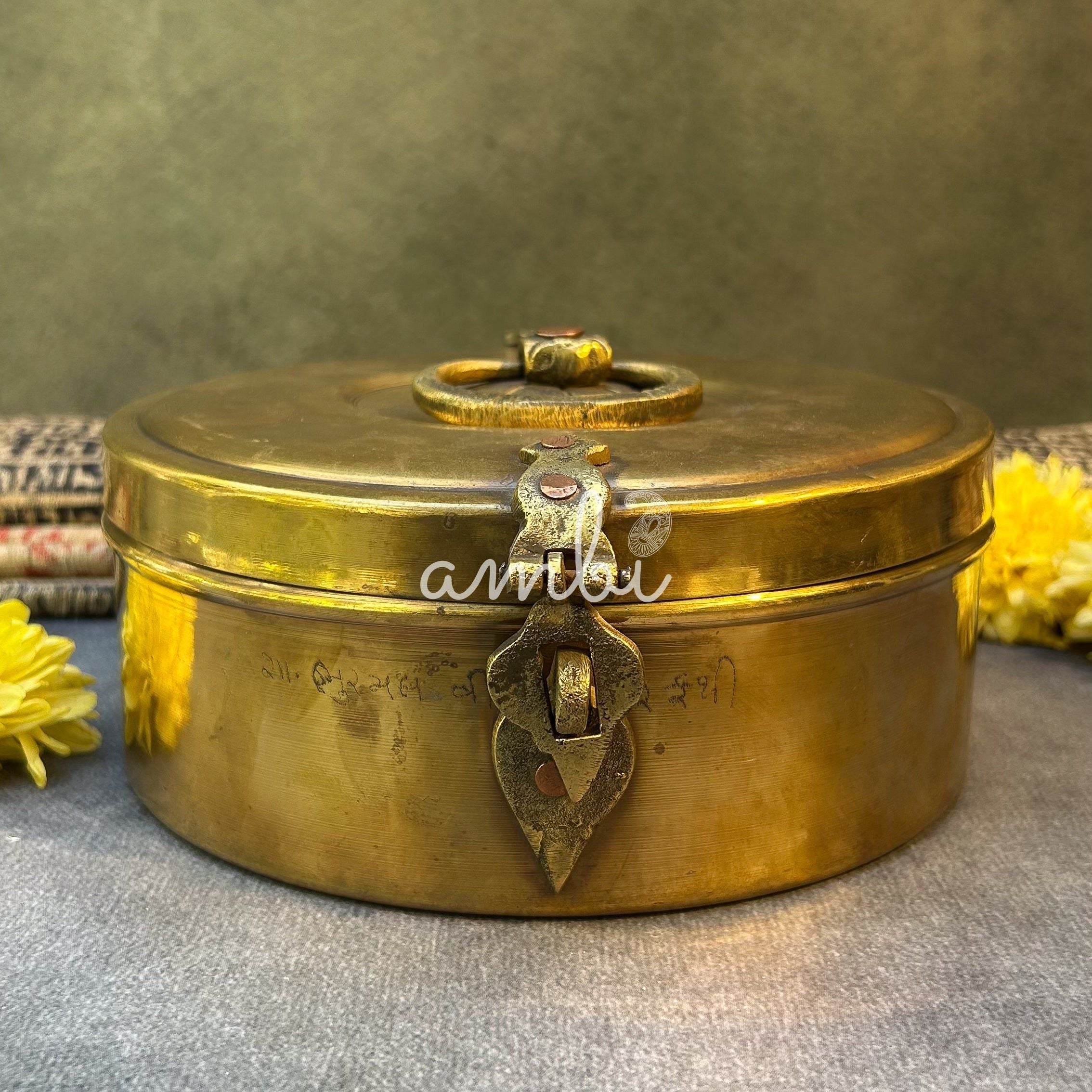 Handcrafted Vintage Elegant Brass Box - 7 inches diameter