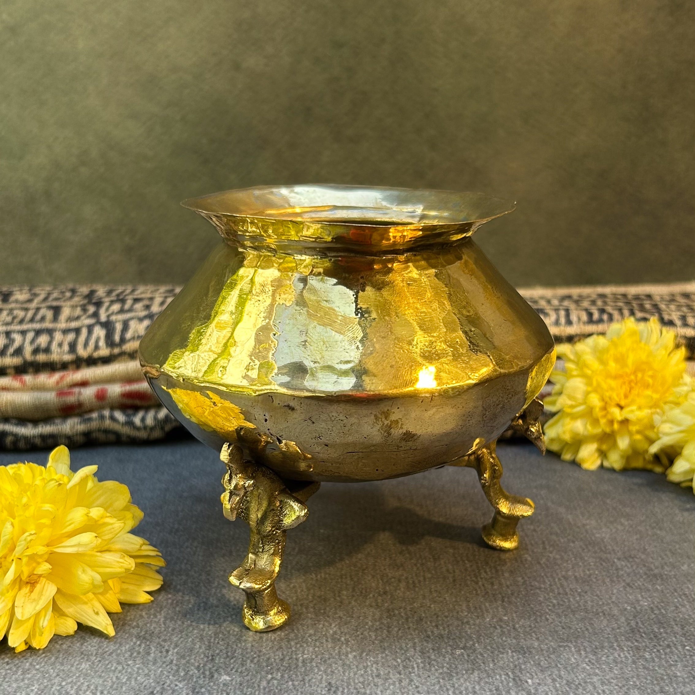 Ambi Vintage Hand-Hammered Pure Brass Water Pot with Ornate Legs - Small