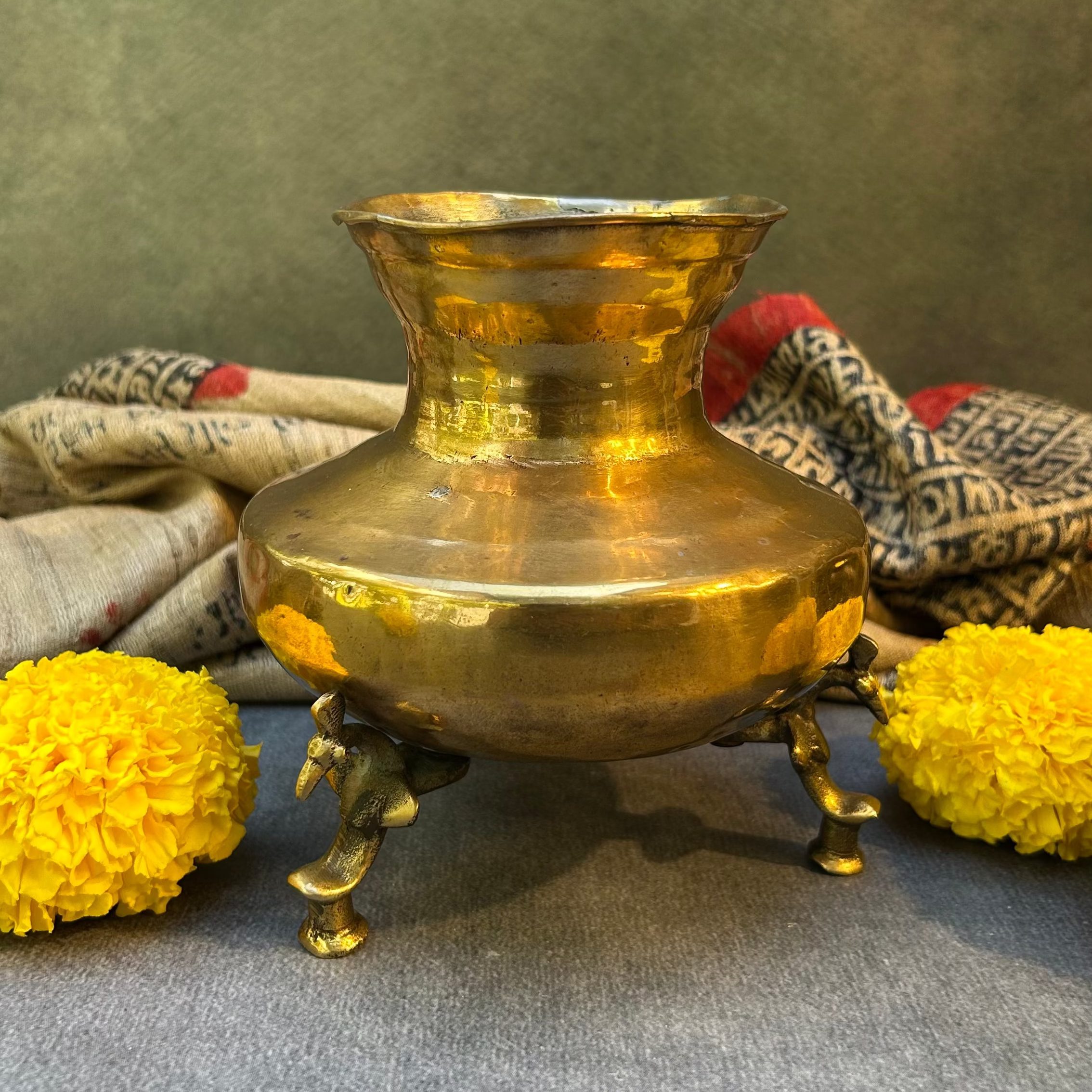 Ambi Handcrafted Vintage Style Brass Ritual Pot with Animal Motif Legs