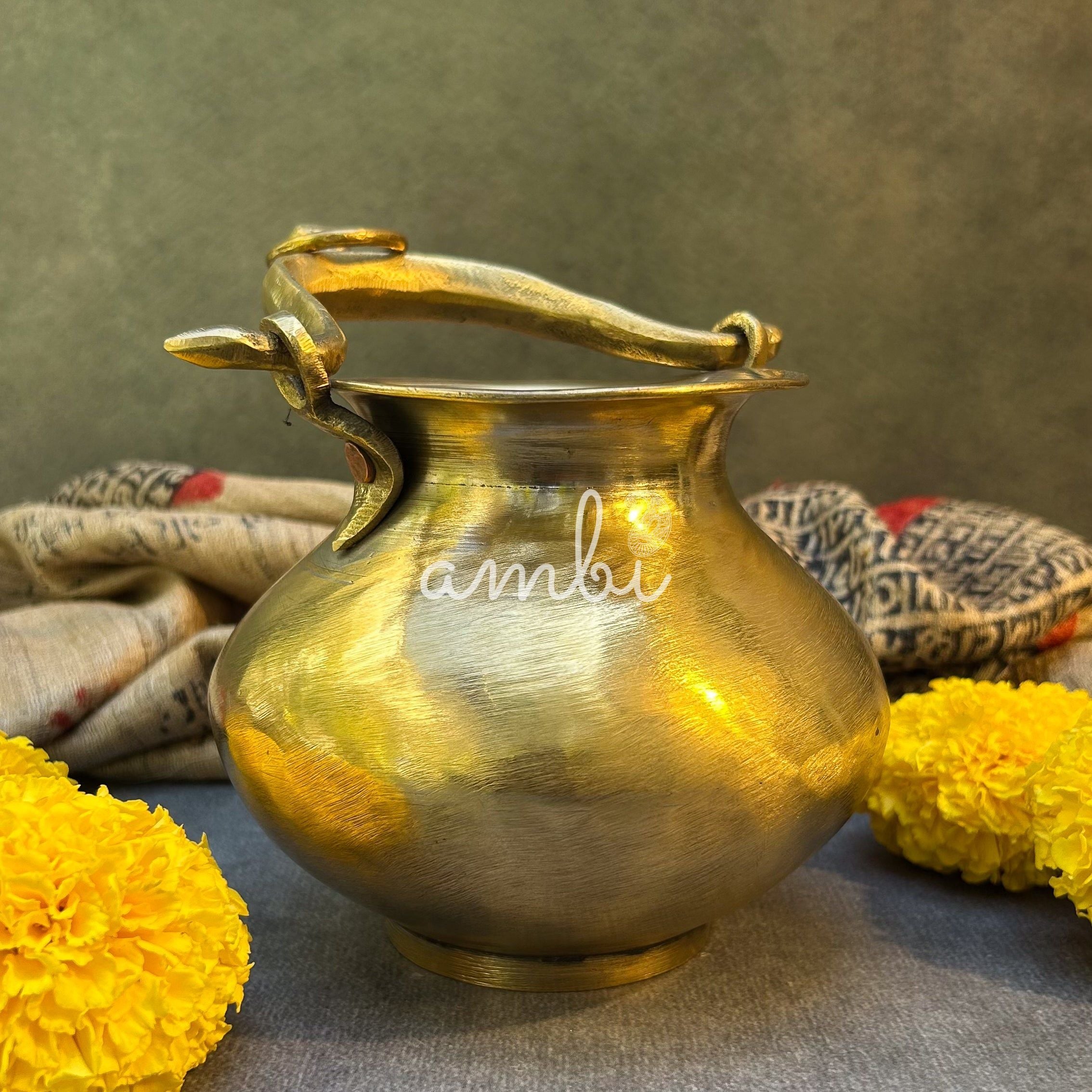 Ambi Handcrafted Elegant Vintage Brass Lota / Water Pot with Handle