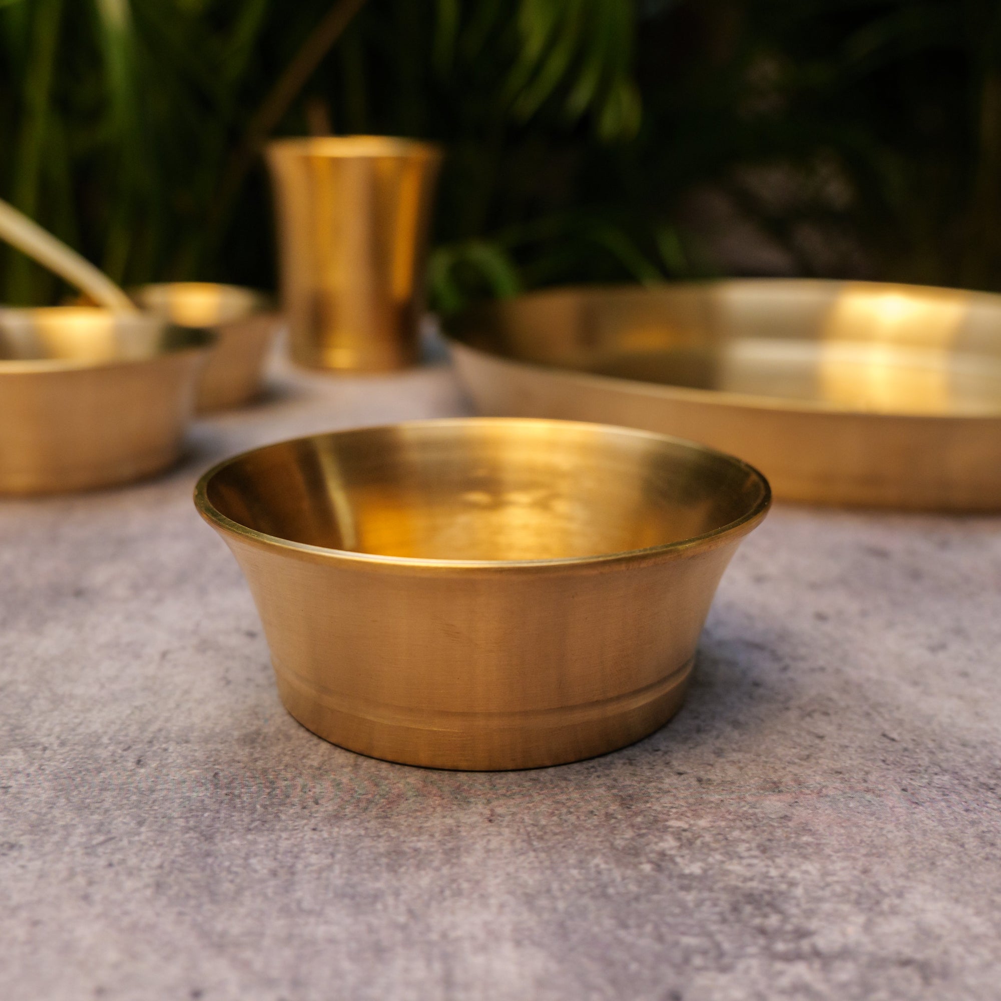 Ambi Pure Brass Fluid Grace' Ethnic Thali Set of 7 - Heavy Make