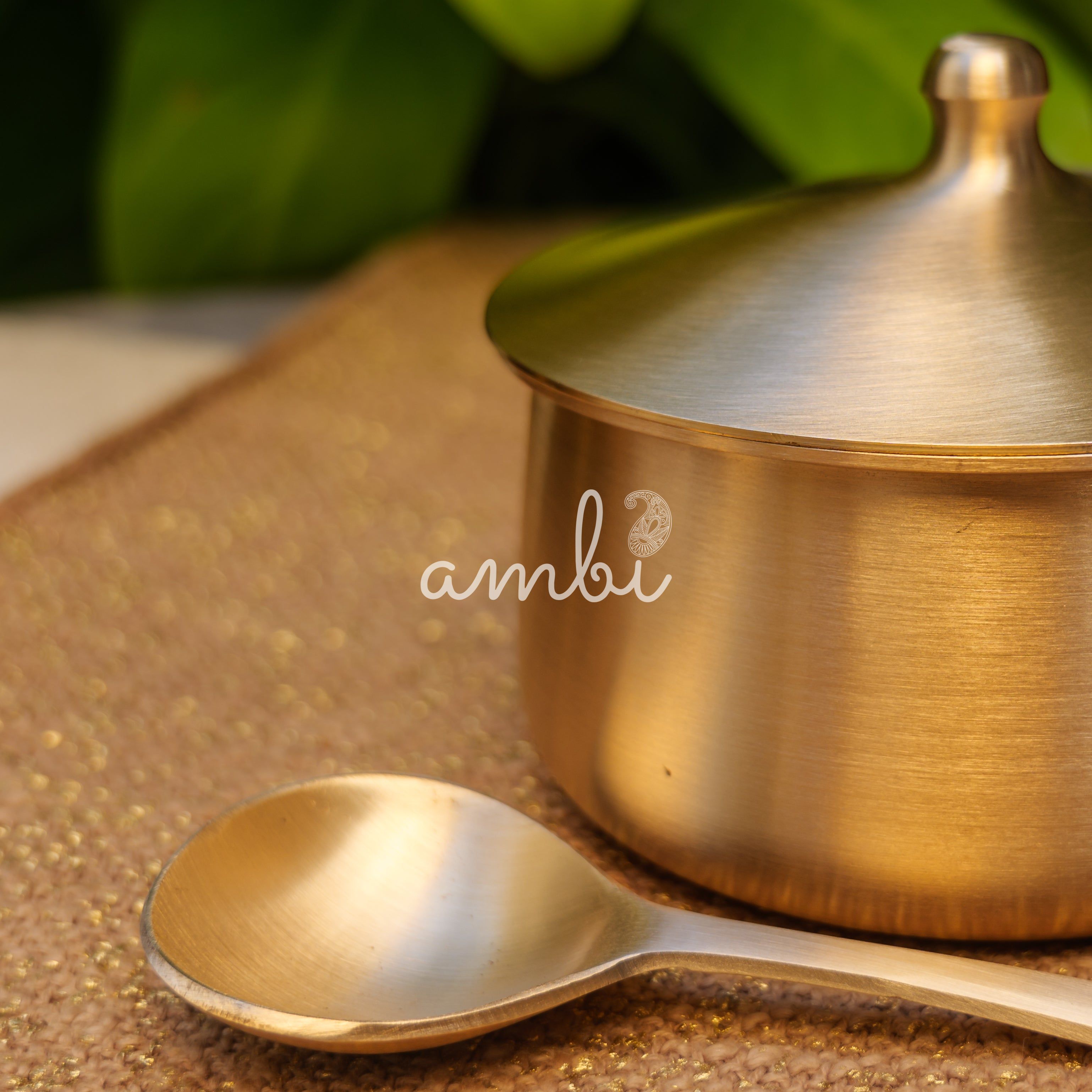 Very Vogue Pure 100% Lead Free Kansa Serving Bowl Handi with Serving Spoon - Size Small - 600 ML