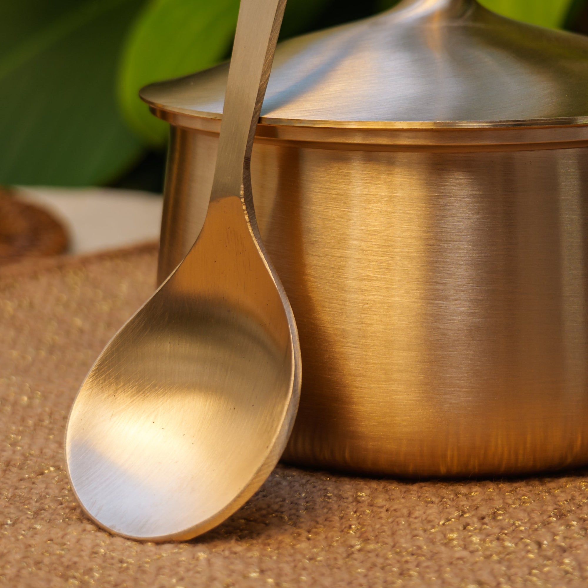 Very Vogue Pure 100% Lead Free Kansa Serving Bowl Handi with Serving Spoon - Size Large- 1500 ML