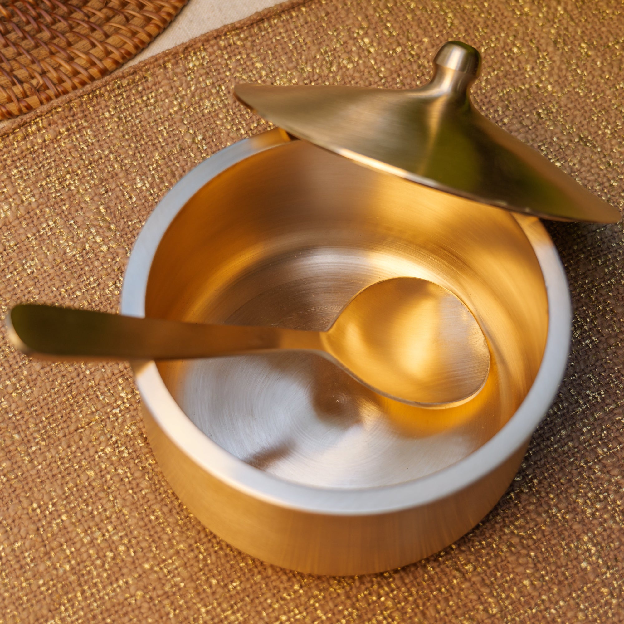 Very Vogue Pure 100% Lead Free Kansa Serving Bowl Handi with Serving Spoon - Size Large- 1500 ML