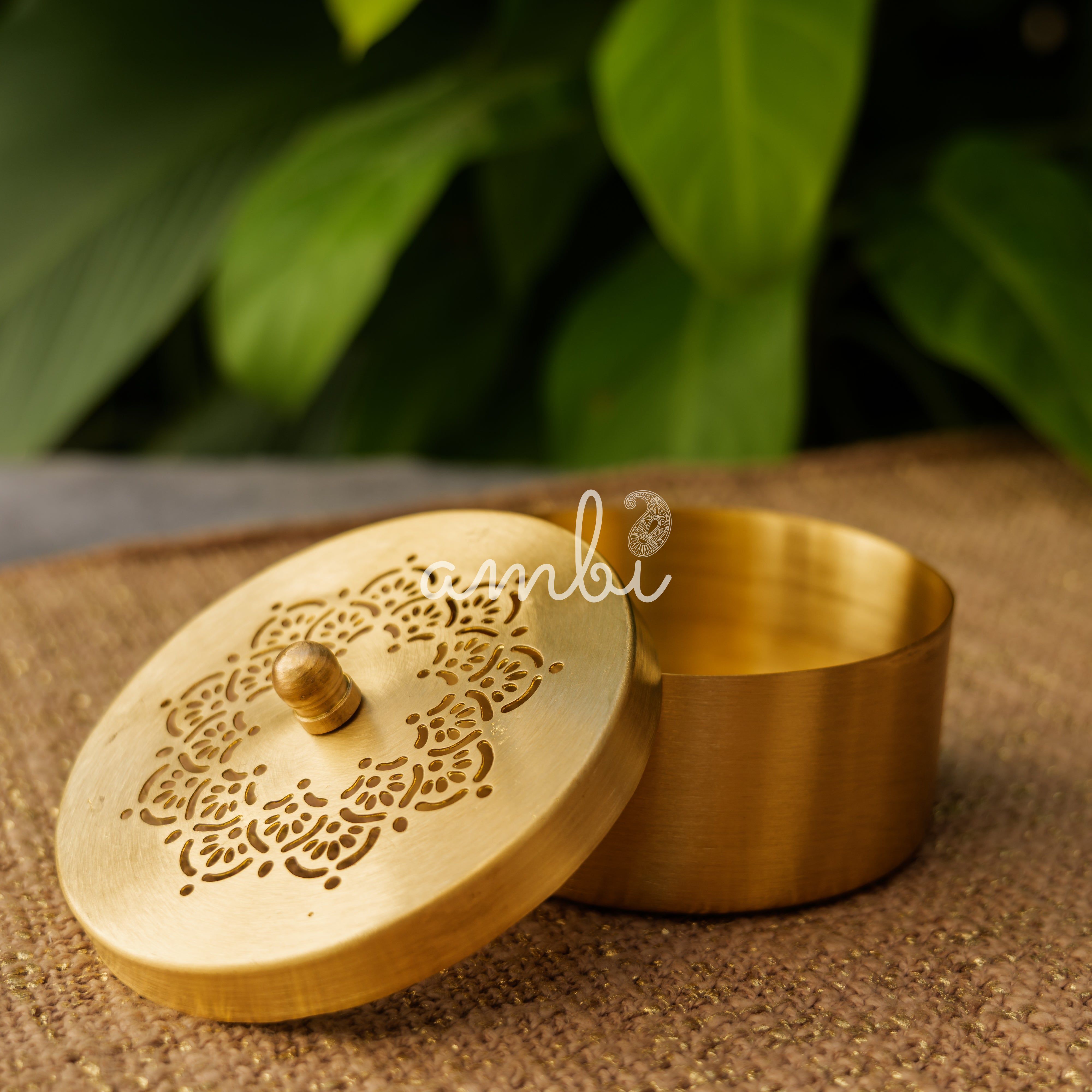 Brass Inlay Spice / Nut Storage Box - Star Design - 3.5 Inches Diameter