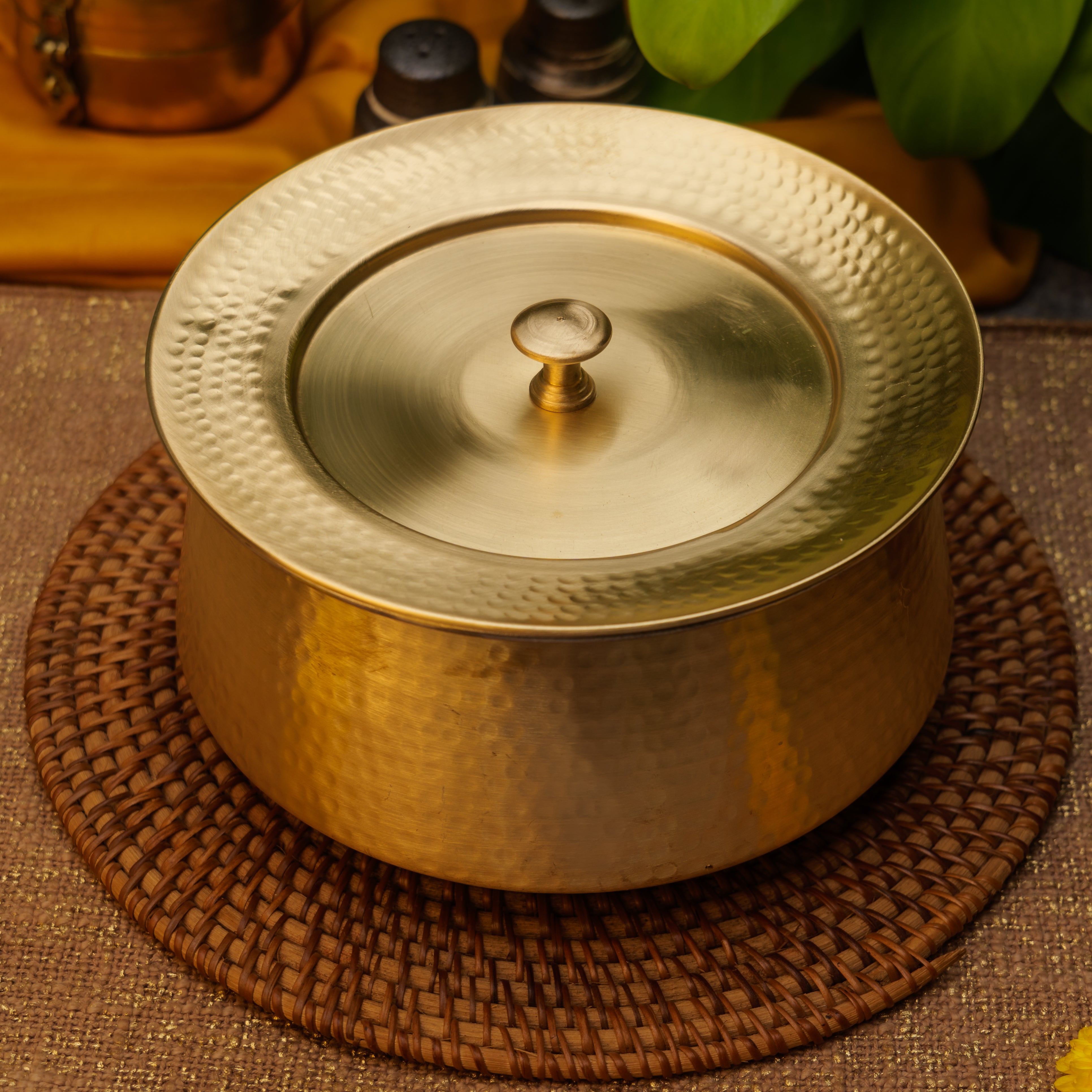 Ambi Handcrafted Pure Brass Hammered Cook and Serve Bowl / Handi / Patila with Lid - 5 Litres
