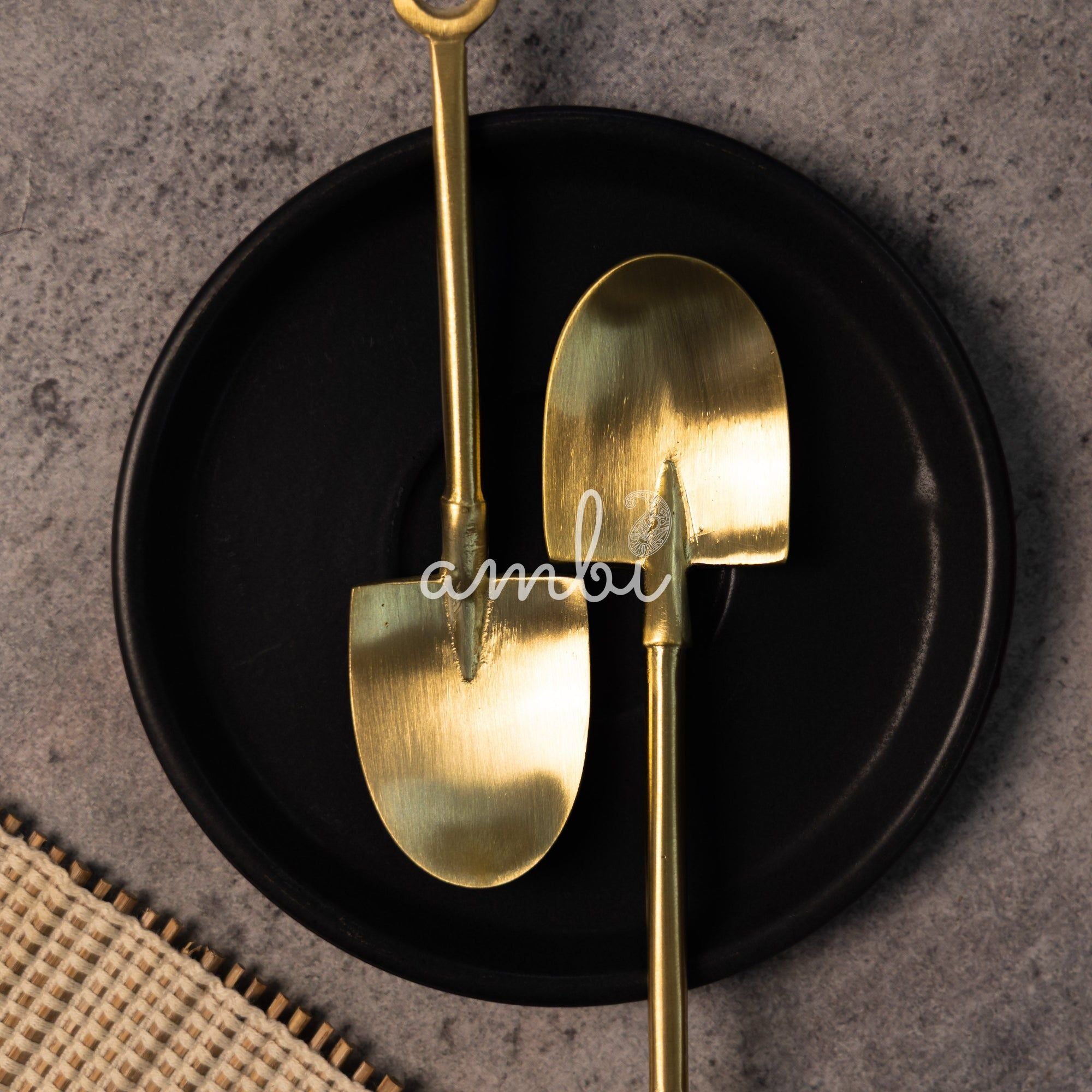 Exquisite Brass Spade Shape Tea Coffee Spoon Set - Set of 2 (Spade)