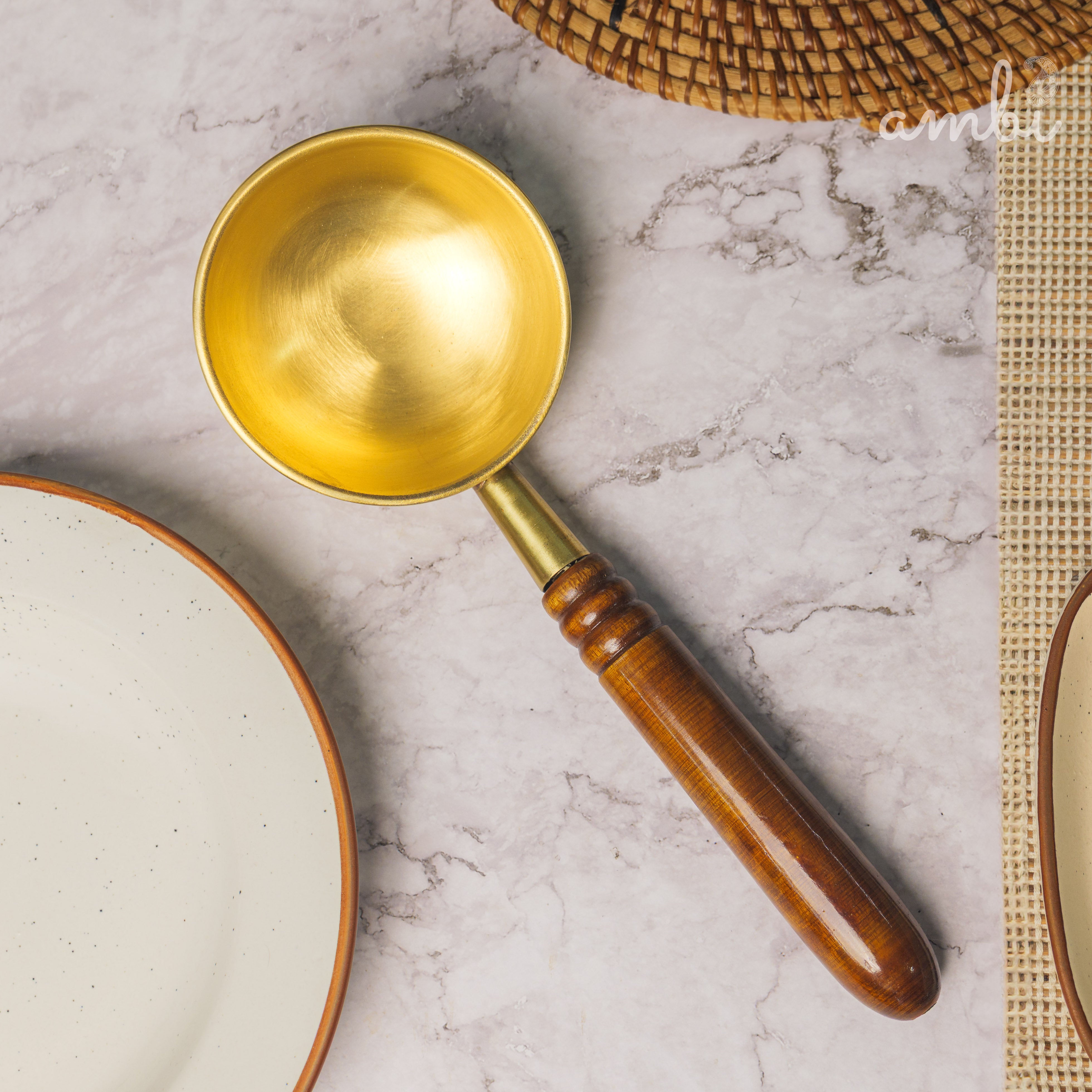 Ambi Brass Classy Havey Base Tadka Pan with Wooden Handle
