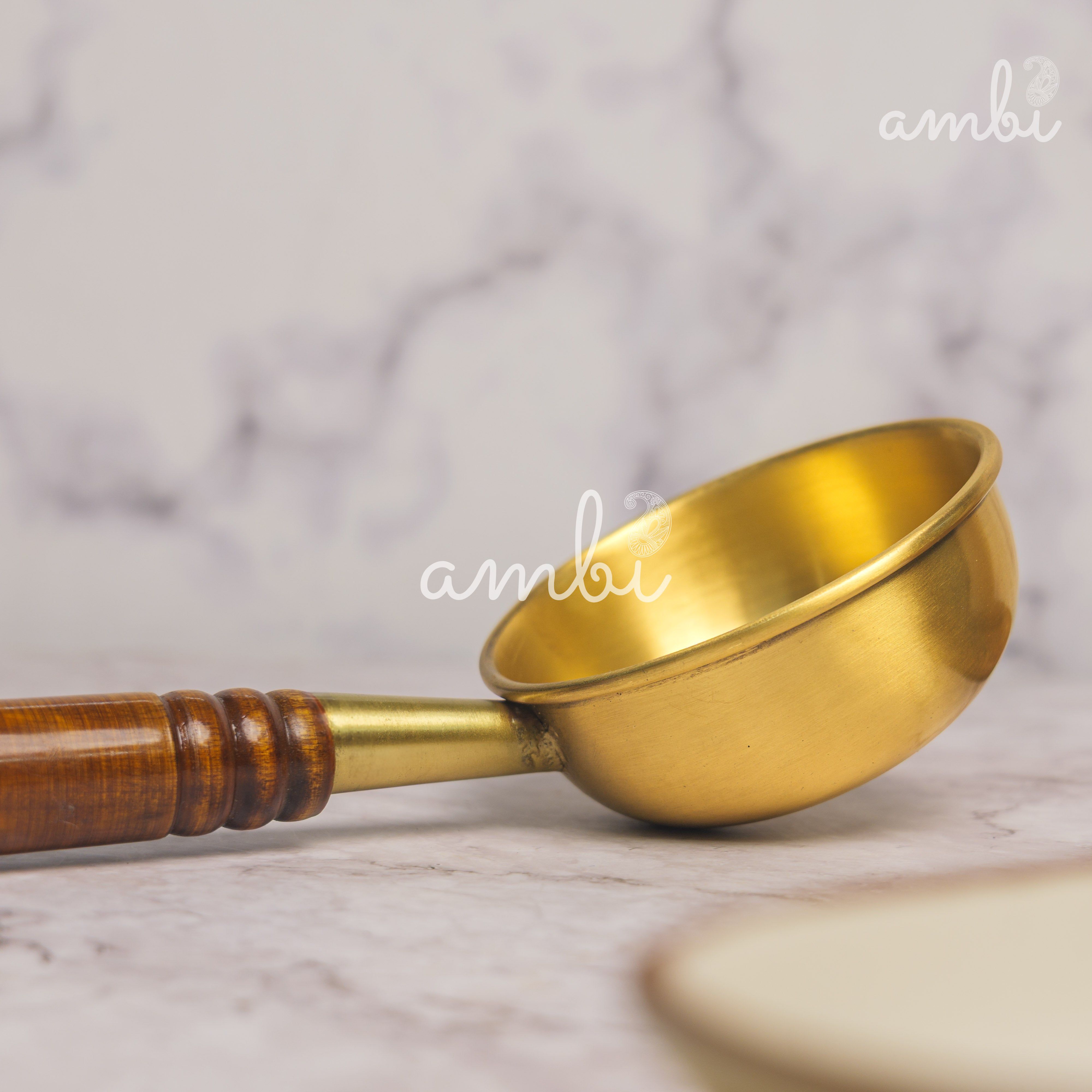 Ambi Brass Classy Havey Base Tadka Pan with Wooden Handle