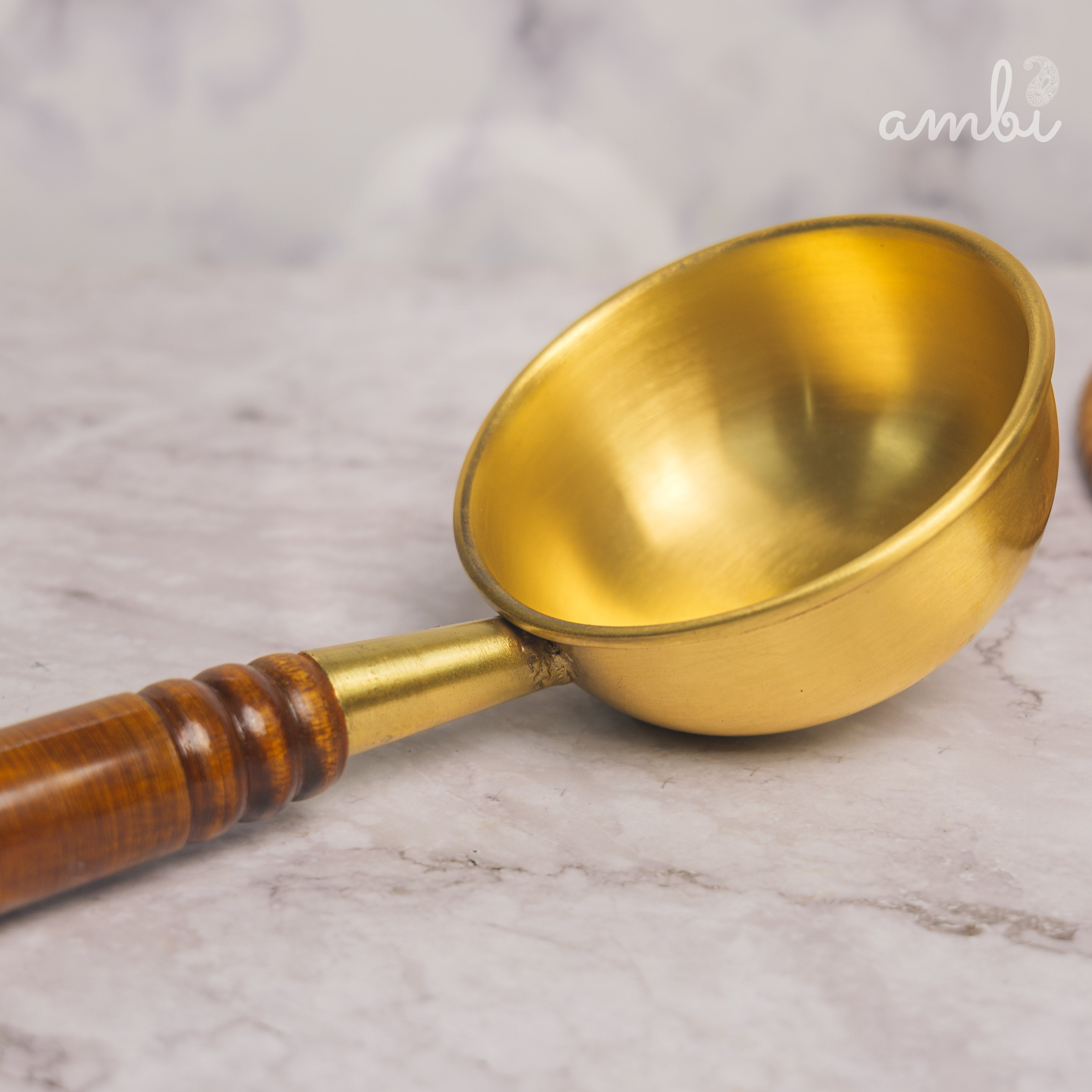 Ambi Brass Classy Havey Base Tadka Pan with Wooden Handle