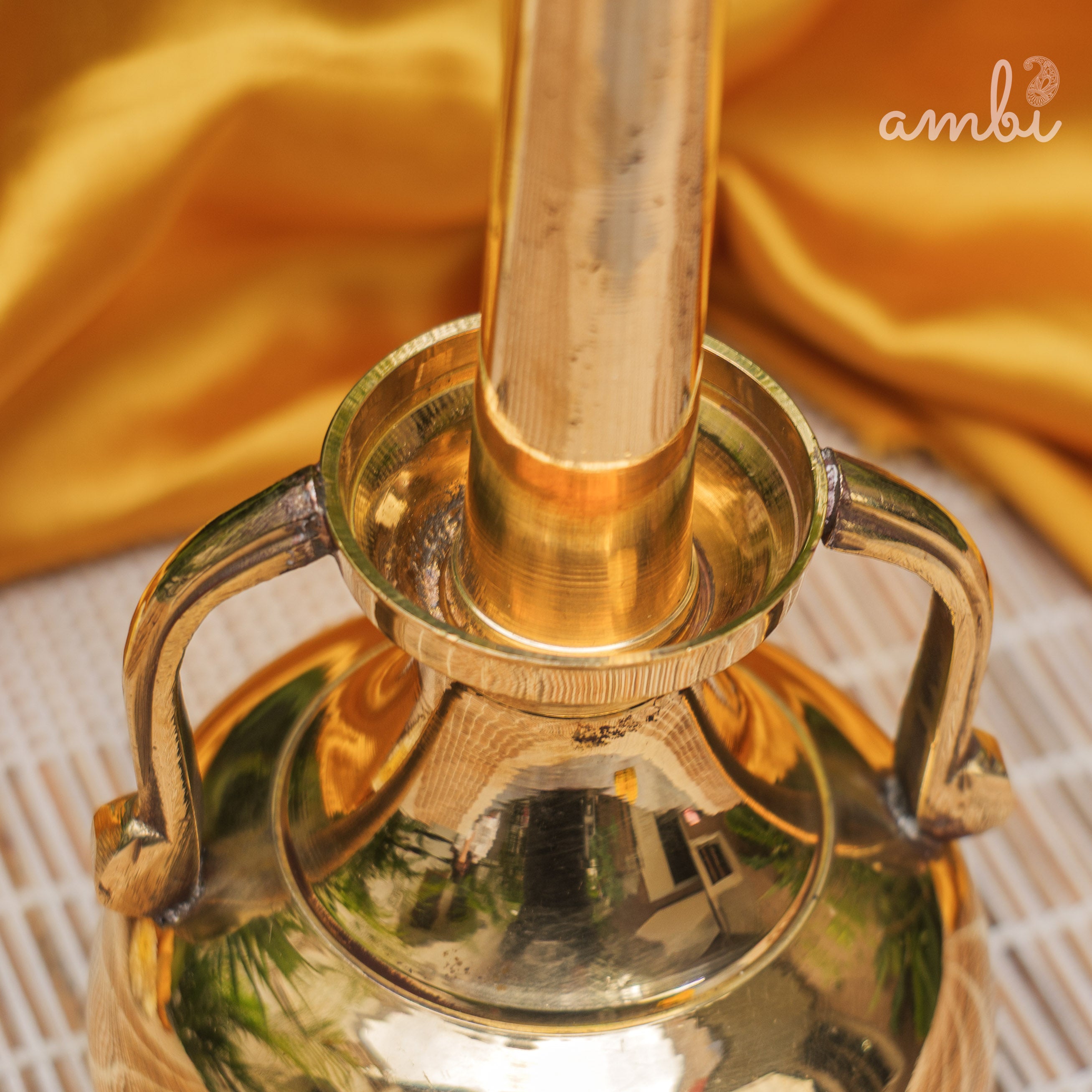 Pure Brass Oil Pot with a Long Pouring Spout - 750 ML