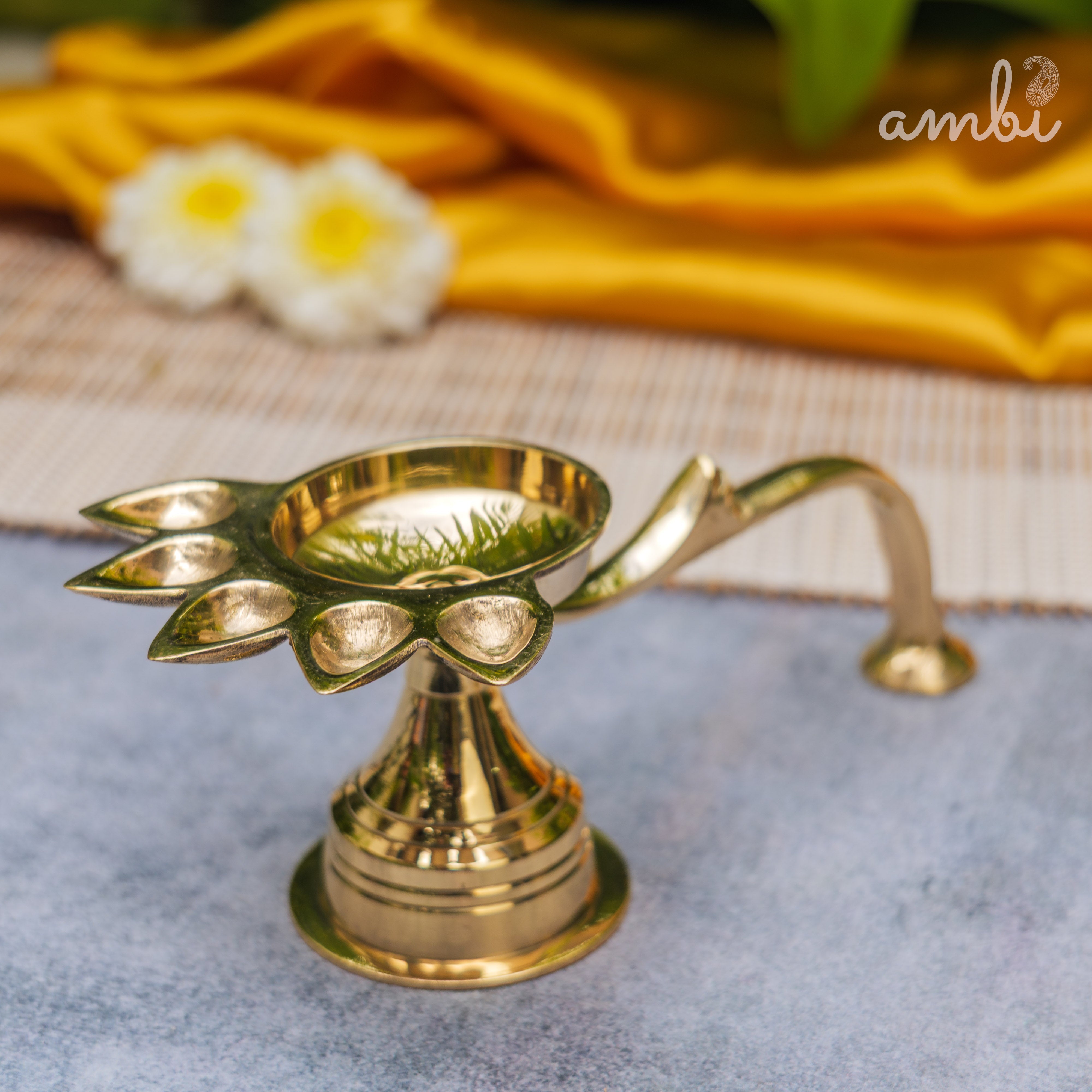 Ambi Pure Brass Panch Aarti Dhoop Diya with Handle - Medium | 7.5 Inches