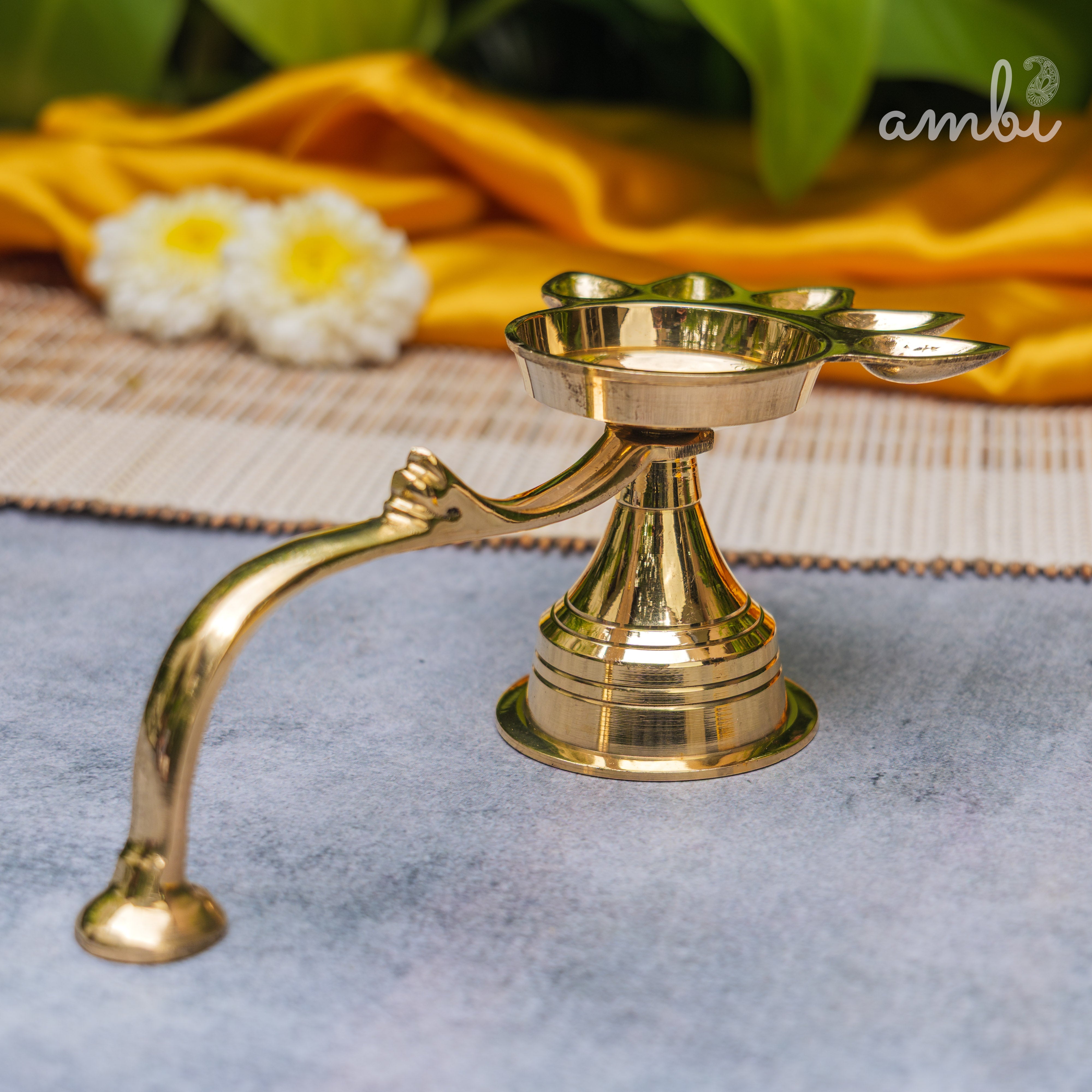 Ambi Pure Brass Panch Aarti Dhoop Diya with Handle - Medium | 7.5 Inches