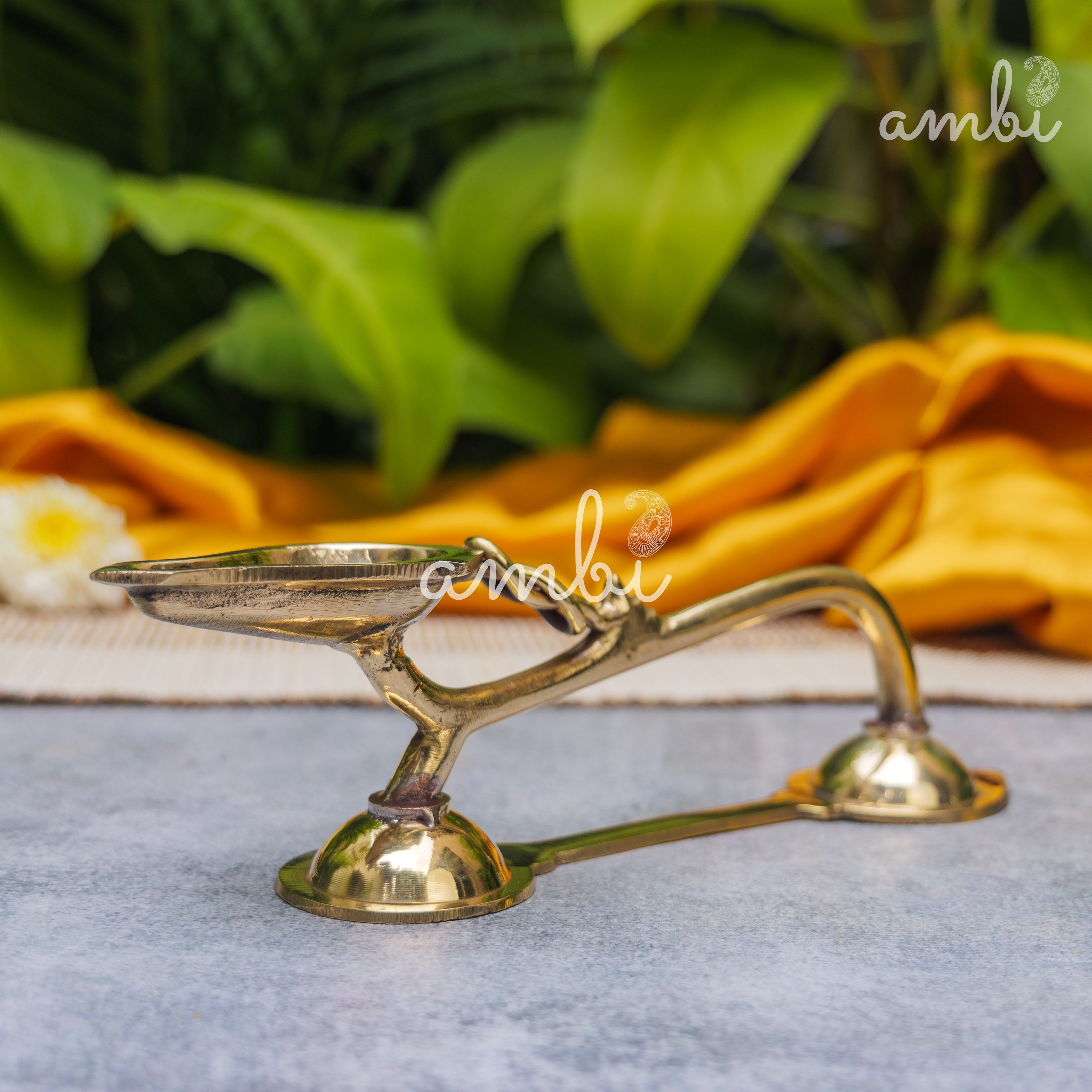 Handcrafted Brass Puja Dhoop Aarti Diya with Long Handle | 5.5 Inches | Small |