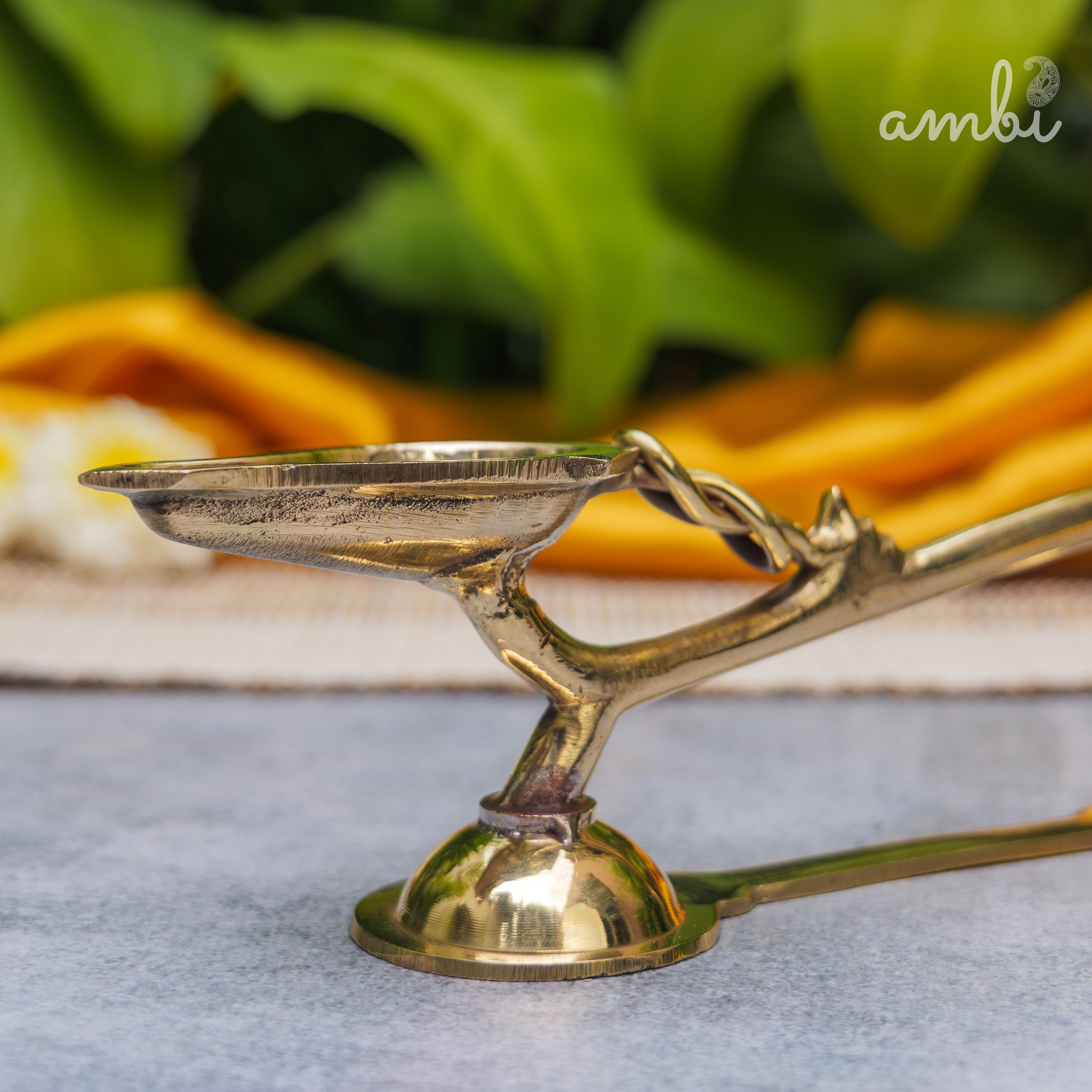 Handcrafted Brass Puja Dhoop Aarti Diya with Long Handle | 5.5 Inches | Small |